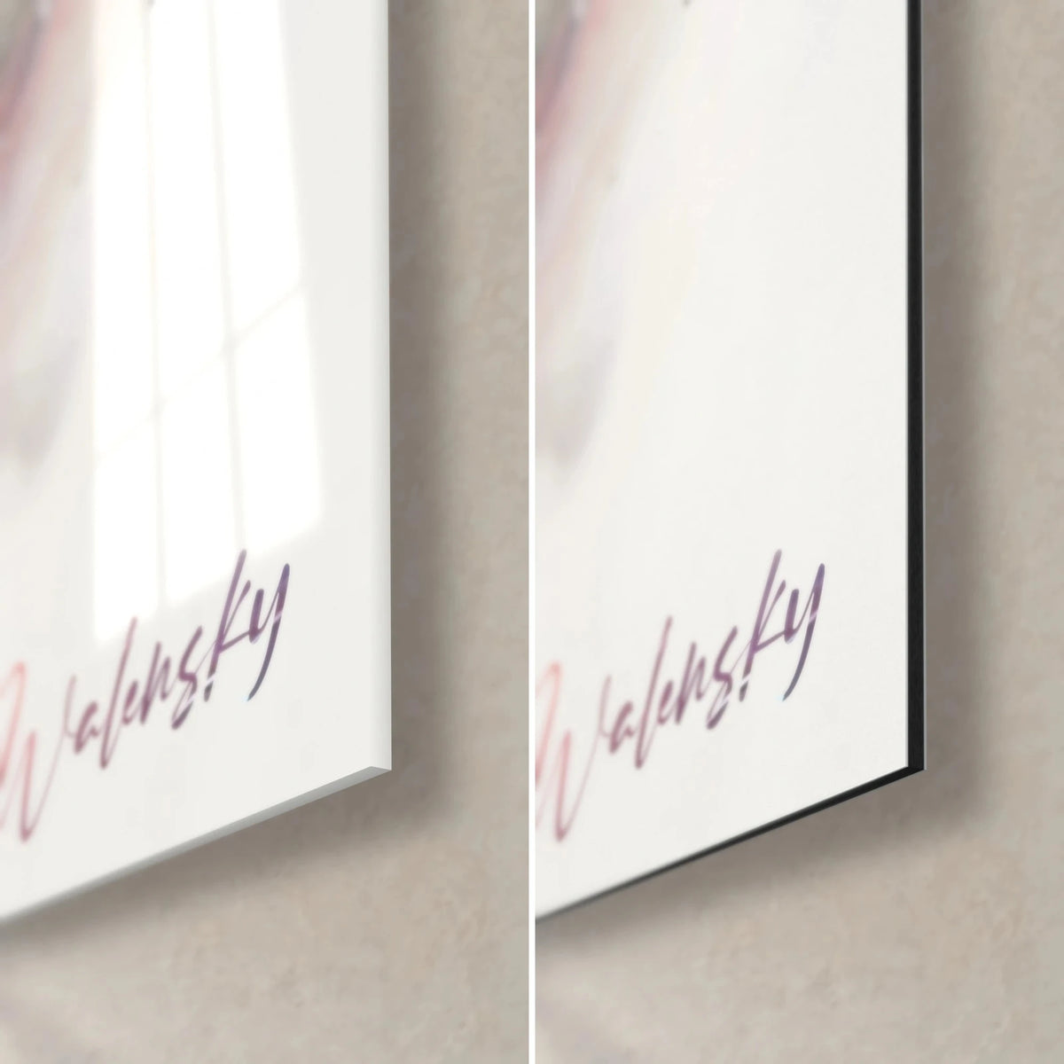 Schilderij hertengewei in middernachtblauw, rechtsonder hoek: glanzend acrylglas links, mat Dibond aluminium rechts, zwarte rand van 3 mm