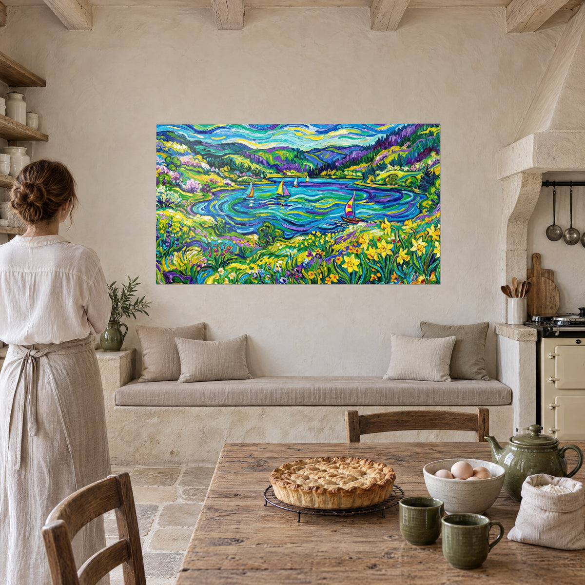 Cuadro lago de montaña en empastes vivos, velero a rayas amarillas y rosas, colinas verdes y violetas, en una cocina de campo