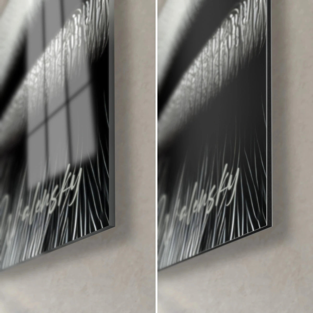Quadro Yeti dall'occhio ambrato, angolo in basso a destra: vetro acrilico lucido che riflette la finestra, alluminio Dibond nero opaco, bordo da 3 mm