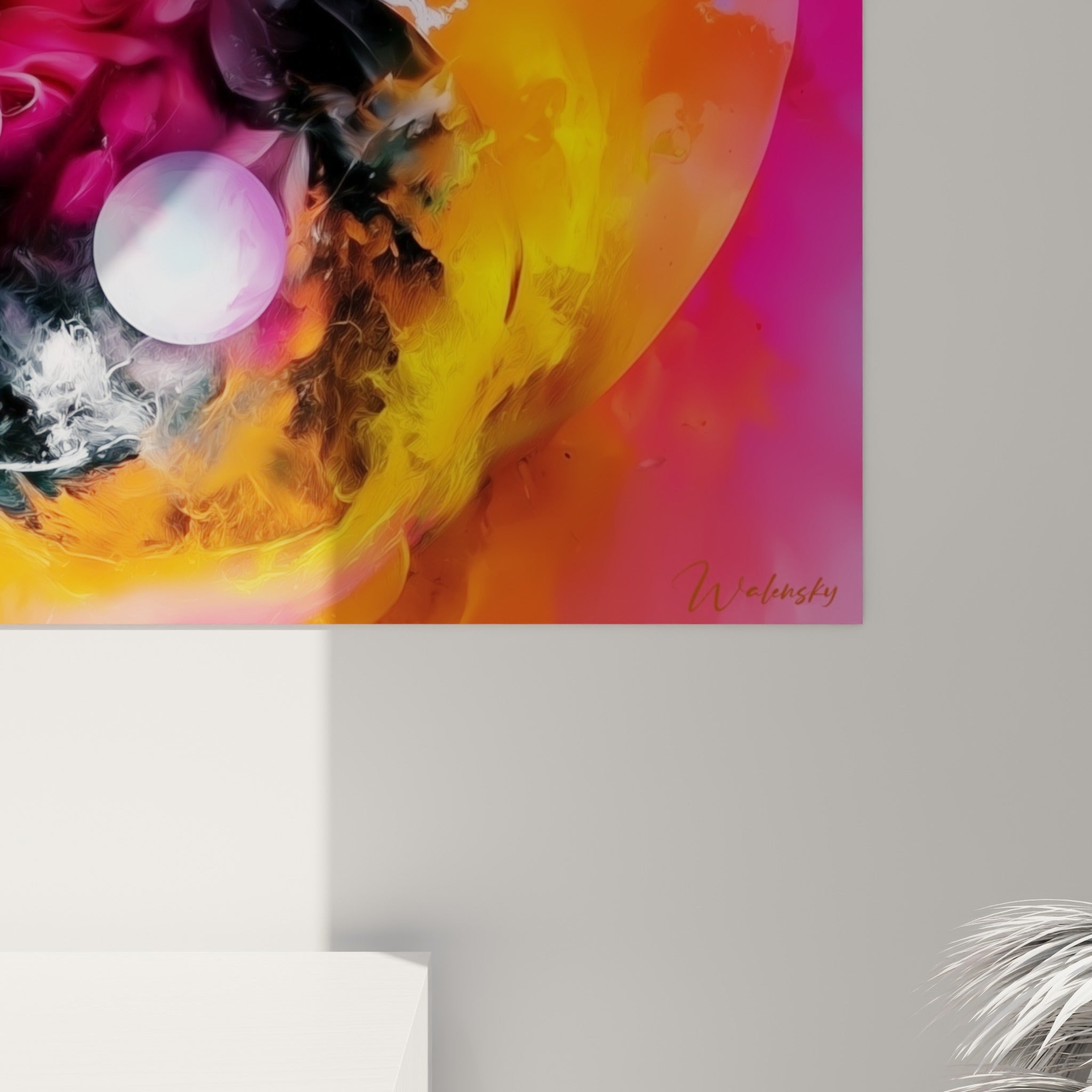Détail des empâtements orangés et roses fuchsia du Yin Yang, matière fluide façon aquarelle contrastée