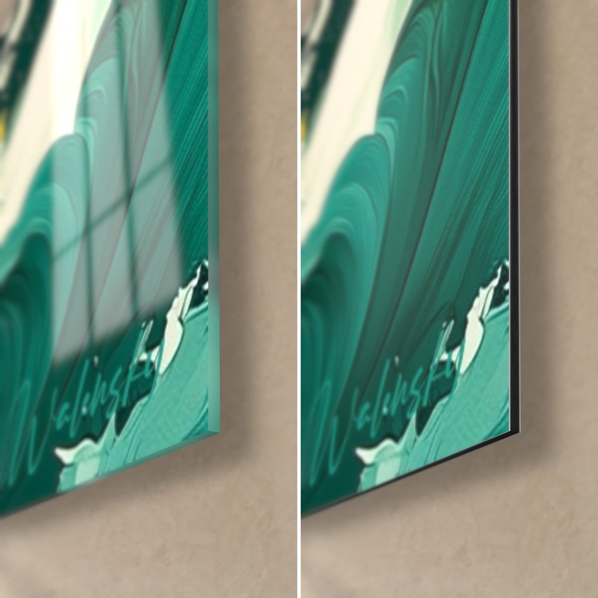 Schilderij yin yang-symbool, turquoise golf met wit schuim rechtsonder, glanzend glas links, mat Dibond rechts