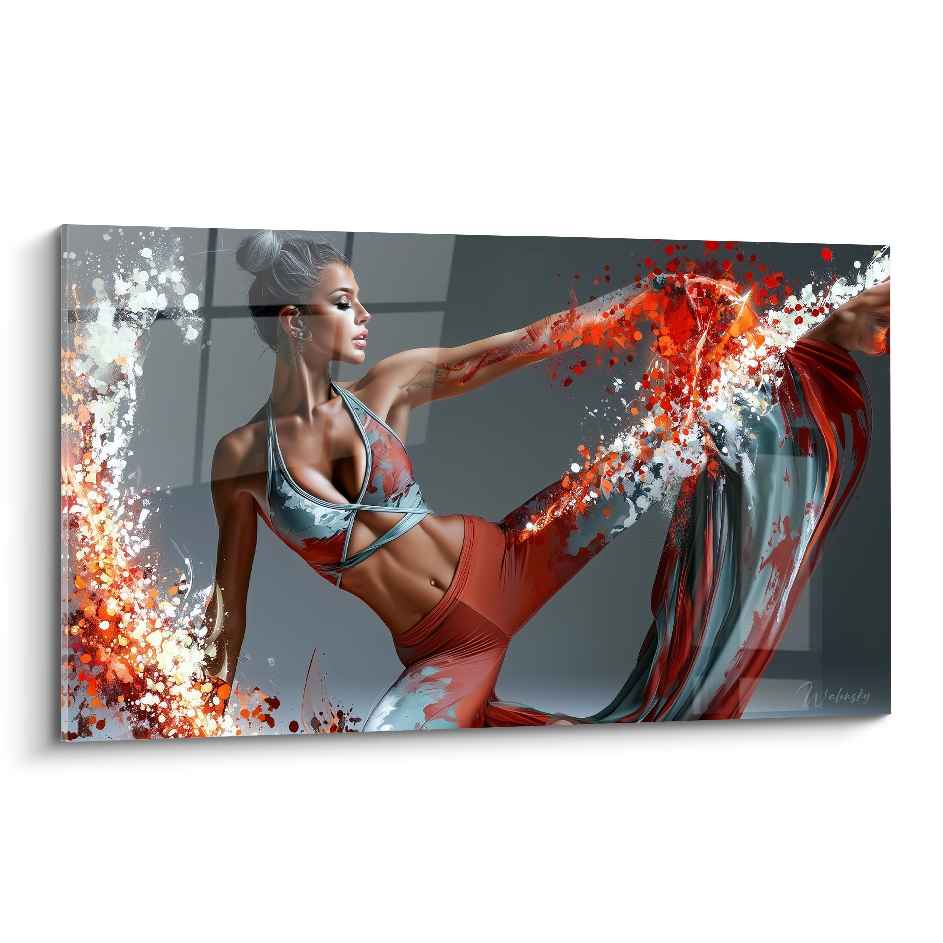 Danseuse yoga en extension jambe, tenue terracotta et bleu pastel, éclaboussures lumineuses sur fond anthracite