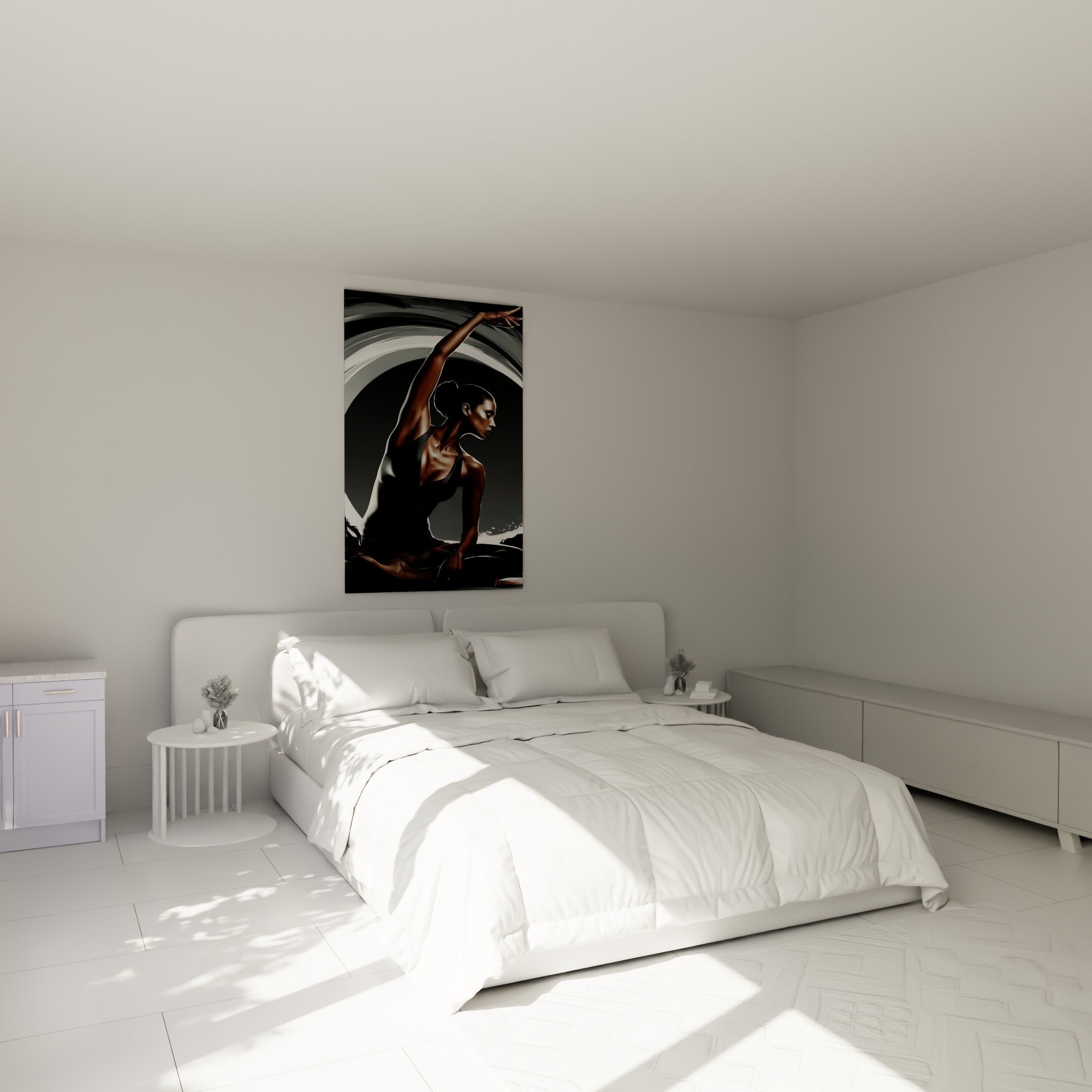 Posture d'étirement yoga en noir et blanc au-dessus d'un lit dans une chambre claire, tons anthracite marqués.