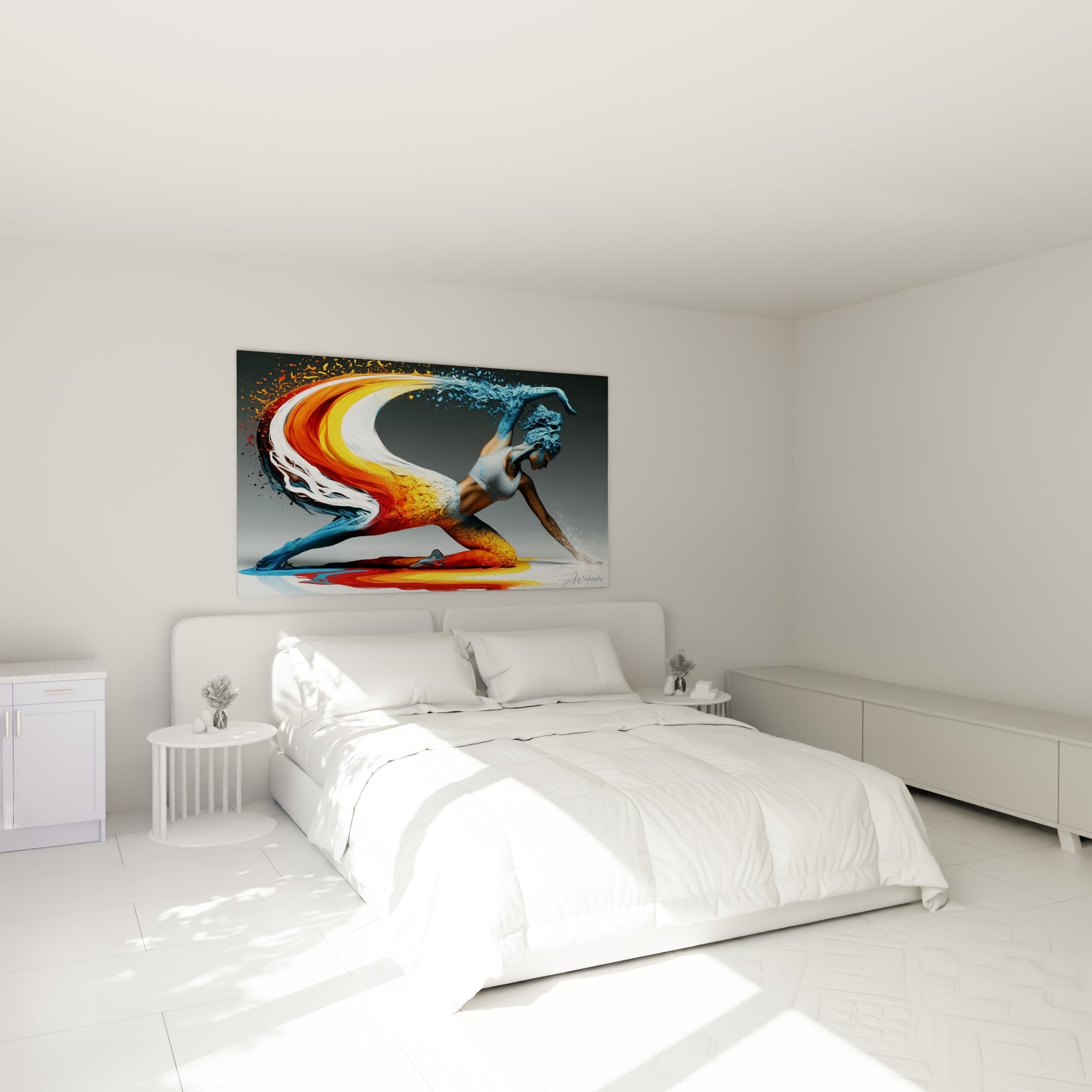 Posture d'étirement bleu vif et orangé fondue en peinture, au-dessus d'un lit dans une chambre claire