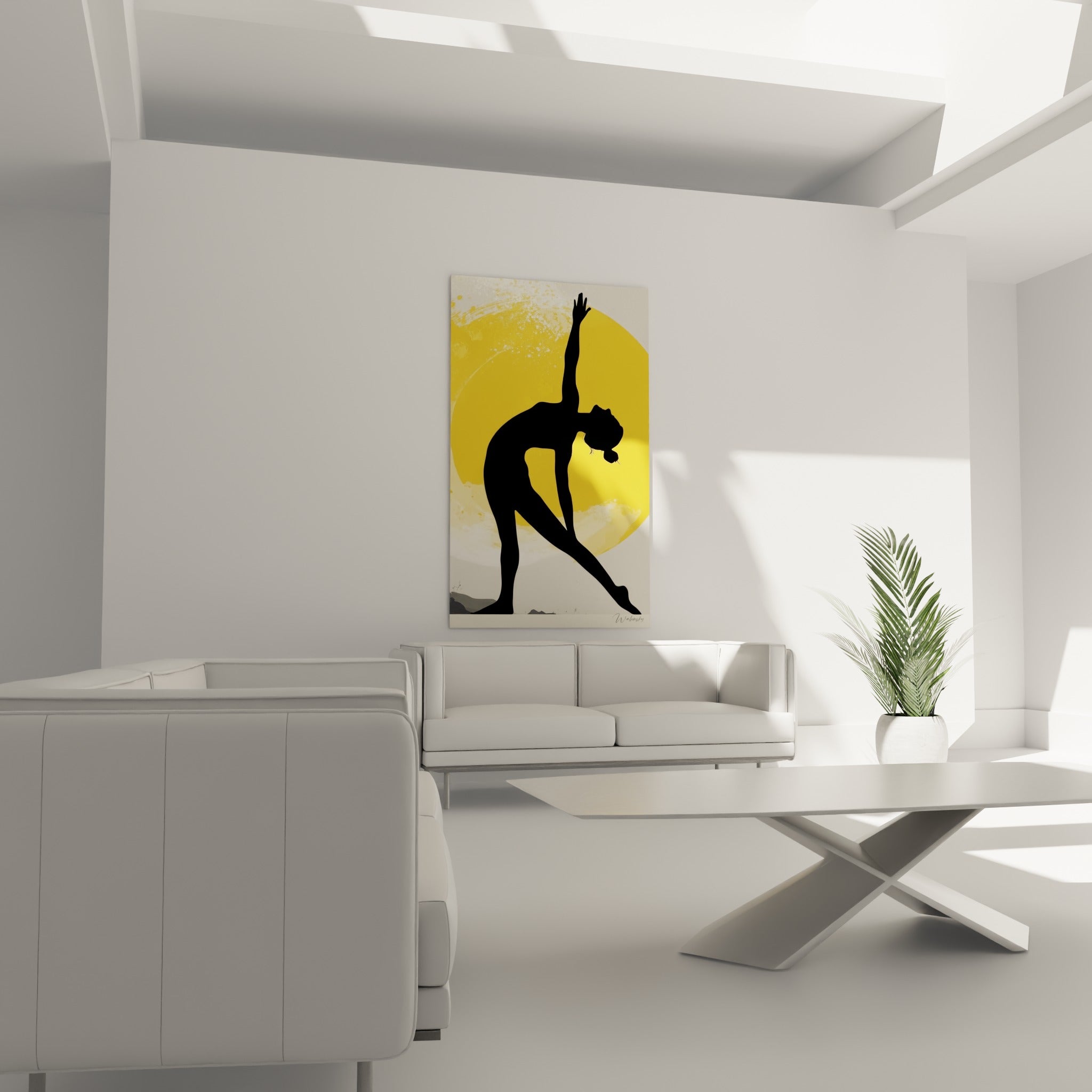 Posture de yoga graphique en noir et jaune doré, au-dessus d'un canapé dans un salon lumineux