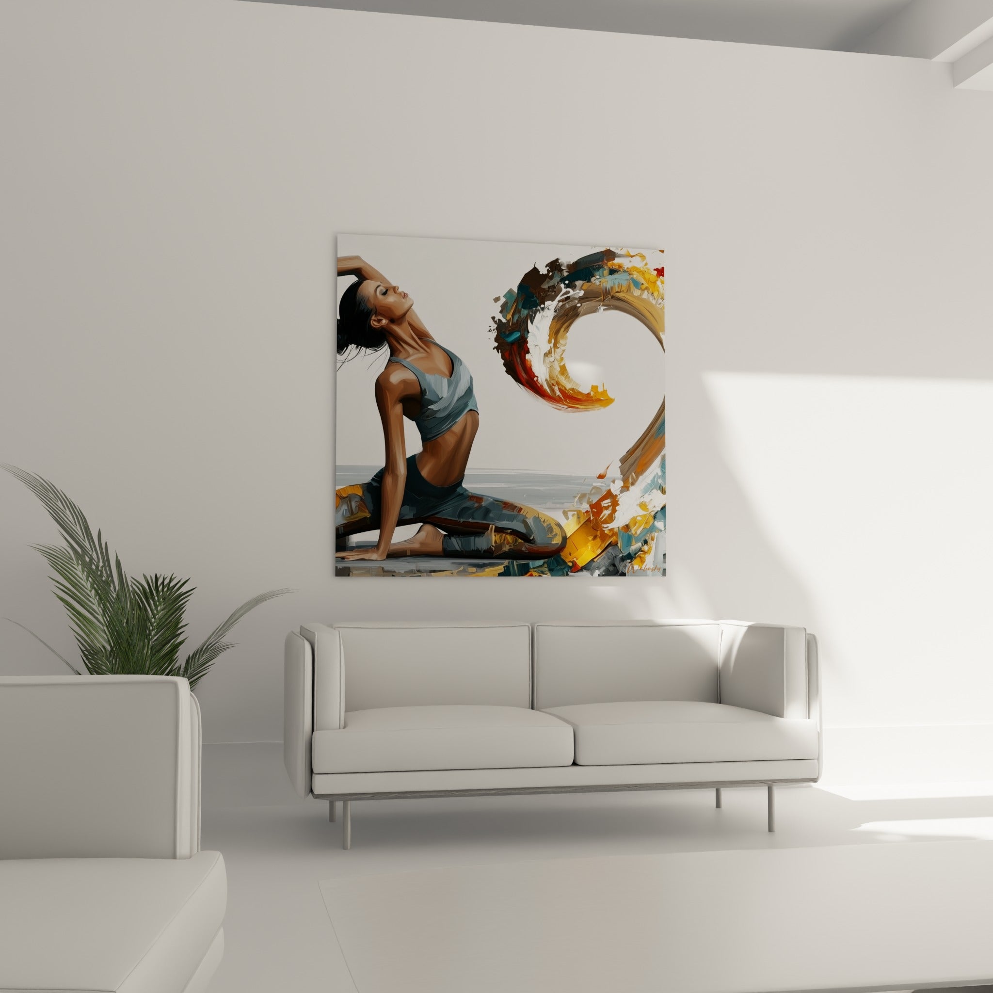 Posture souple aux tons dorés et anthracite, au-dessus d'un canapé dans un salon lumineux