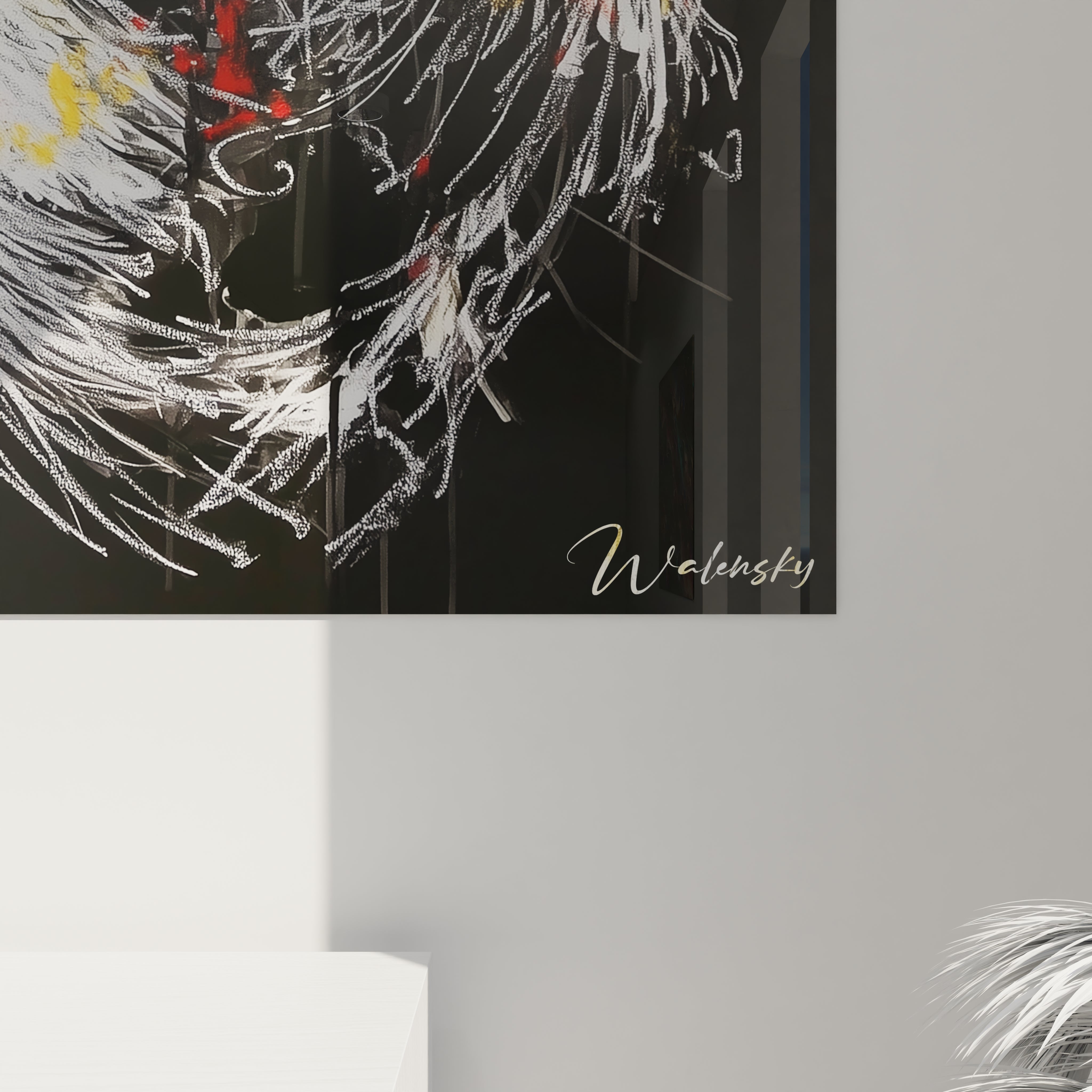 Un tableau coq contemporain illustrant un coq au plumage blanc détaillé sur fond noir intense. L'œuvre met en valeur la crête rouge vif, le bec jaune et le regard perçant de l'animal à travers des coups de pinceau expressifs.
