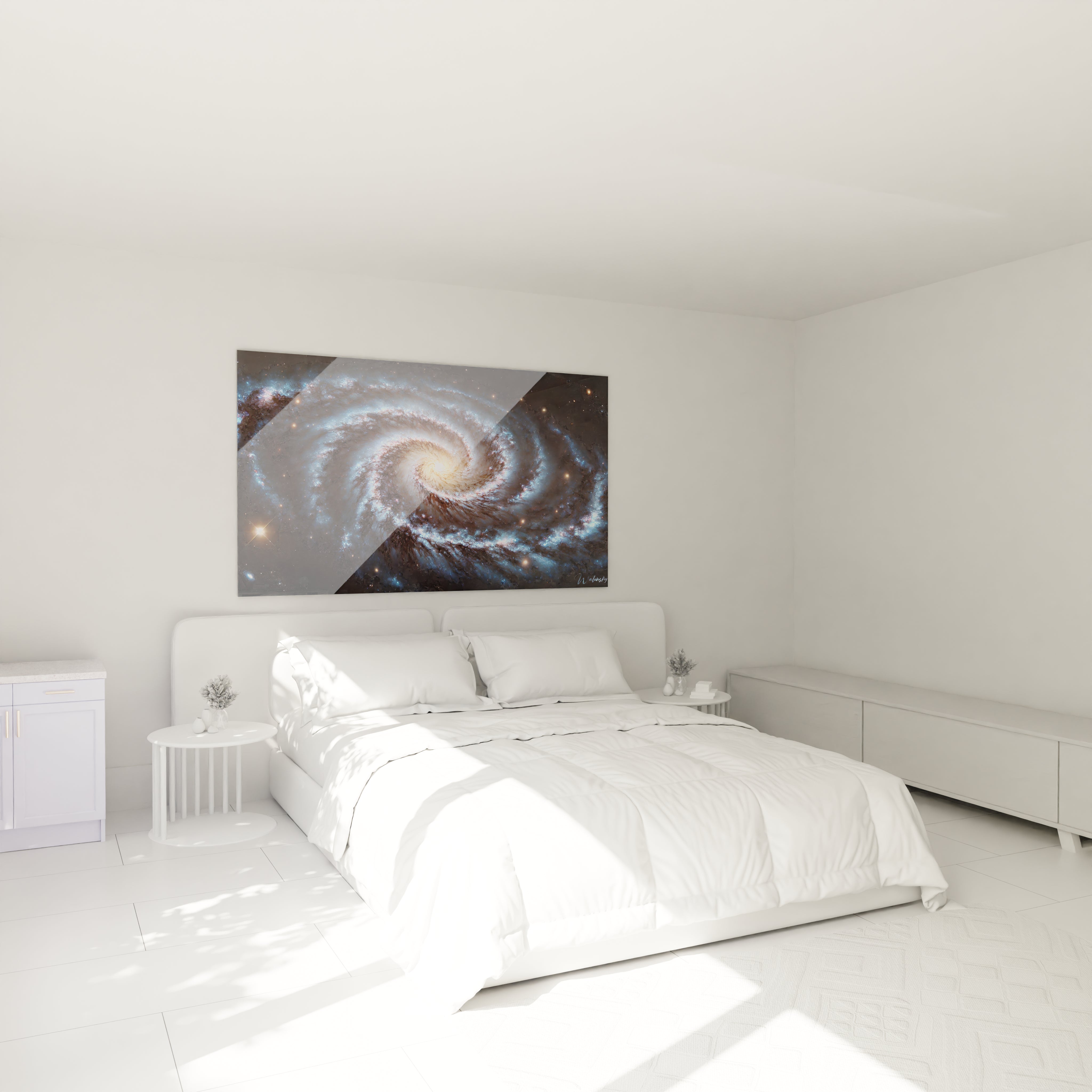 Le tableau Galaxie au-dessus du lit crée une ambiance onirique et apaisante, parfait pour rêver d'explorer l'univers depuis votre chambre.

