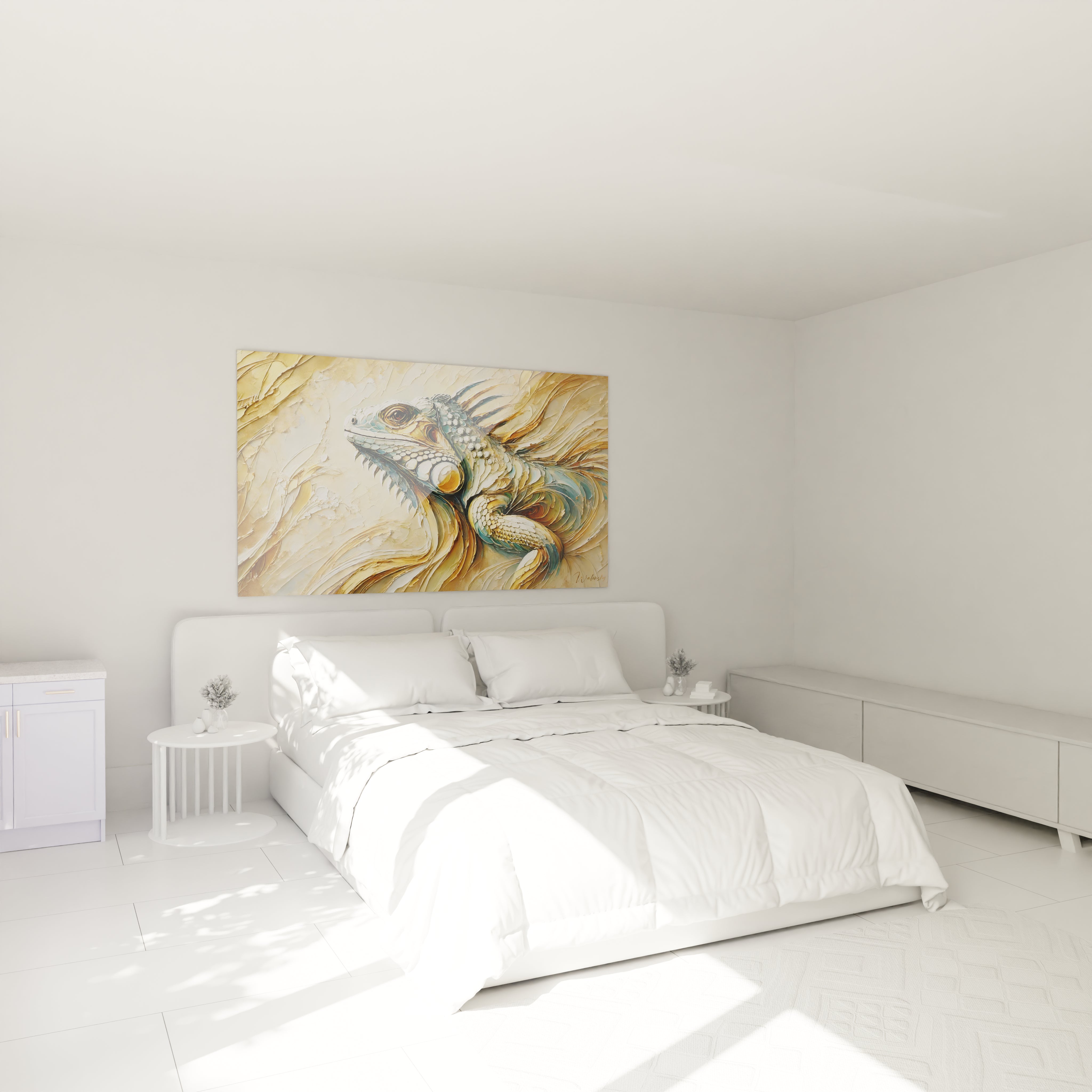 tableau iguane accroche dans une chambre au dessus d'un lit. Le jeu de couleurs beige, or et bleu insuffle une serenite mysterieuse, apportant profondeur et mouvement a cet espace intime.

