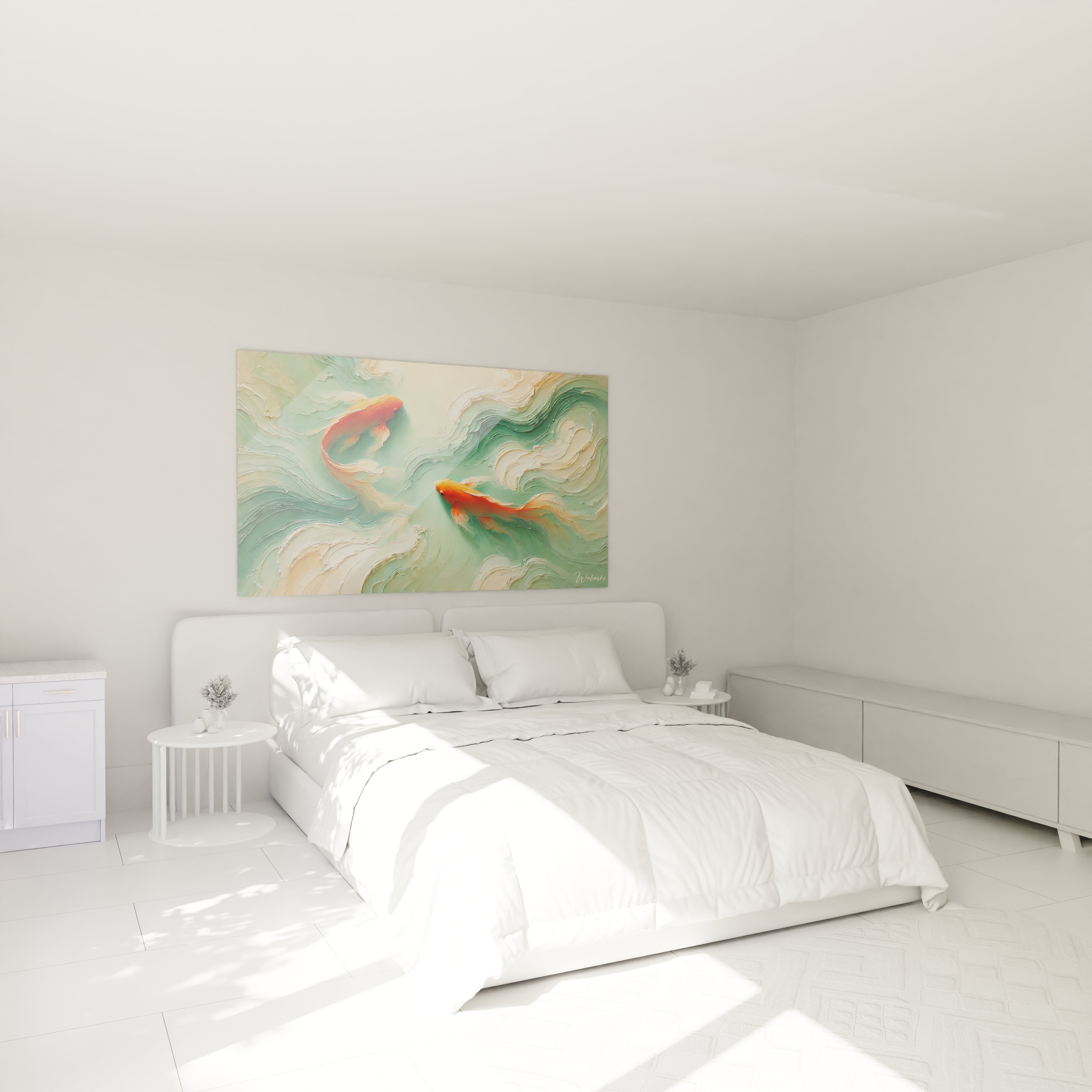 Dans une chambre au-dessus du lit, ce tableau japonais avec ses carpes koi illumine l'espace. Les couleurs subtiles et le mouvement aquatique ajoutent une touche apaisante et harmonieuse a la decoration.

