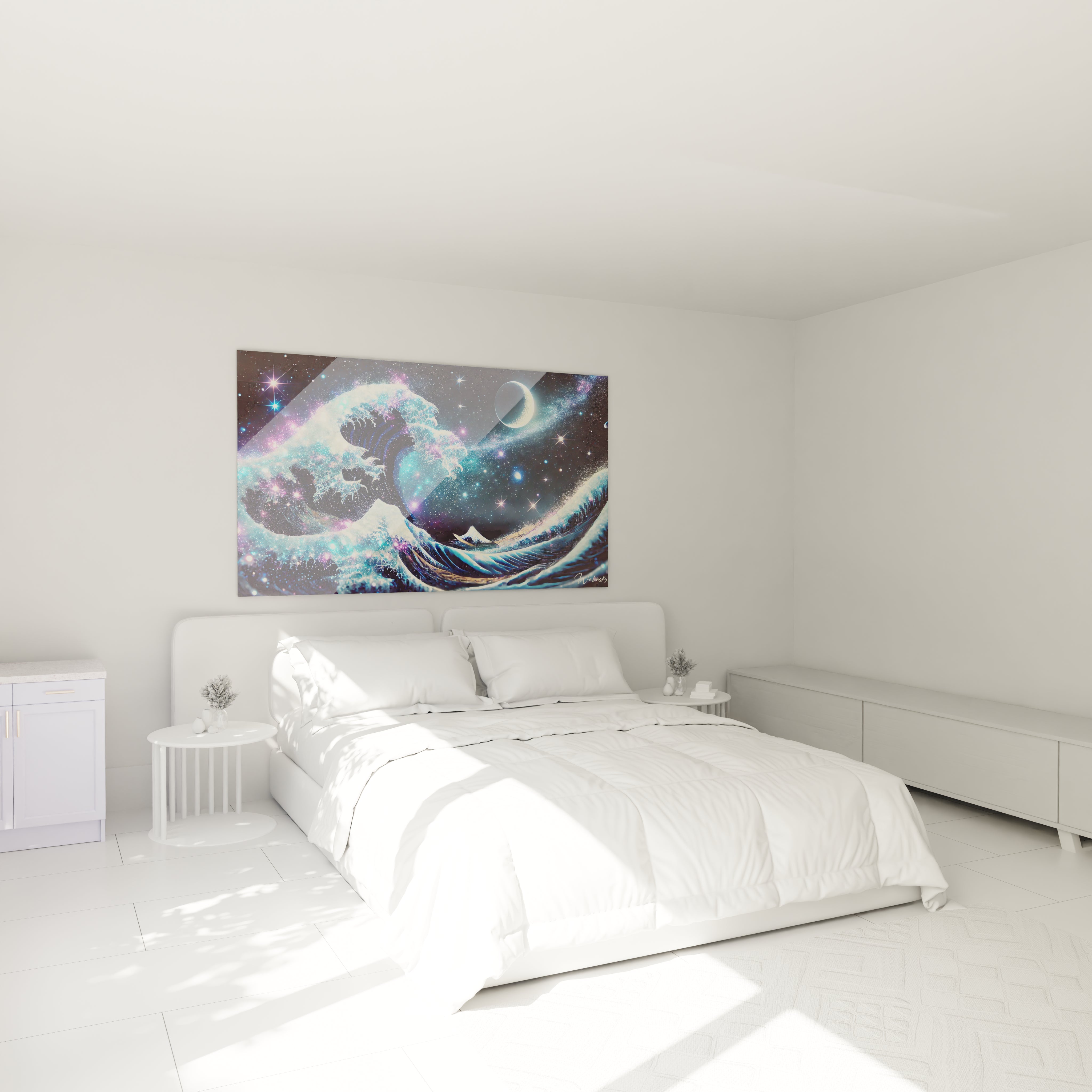 Tableau vague japonaise accroché au mur dans une chambre, au-dessus du lit. Apportez une ambiance cosmique et relaxante avec ses couleurs bleues et violettes qui rappellent les vagues et les étoiles.
