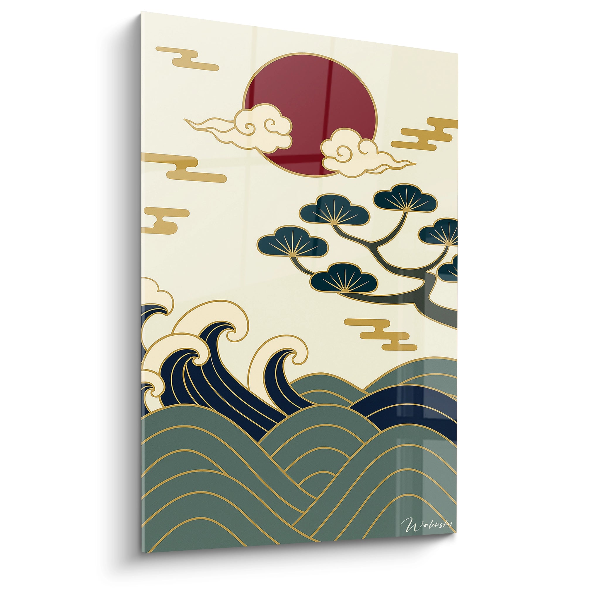 Un tableau japon représentant un soleil rouge vif entouré de nuages dorés stylisés, des vagues bleues marines ondulantes et un pin japonais vert foncé avec des détails dorés, le tout sur fond beige clair avec des contours or.
