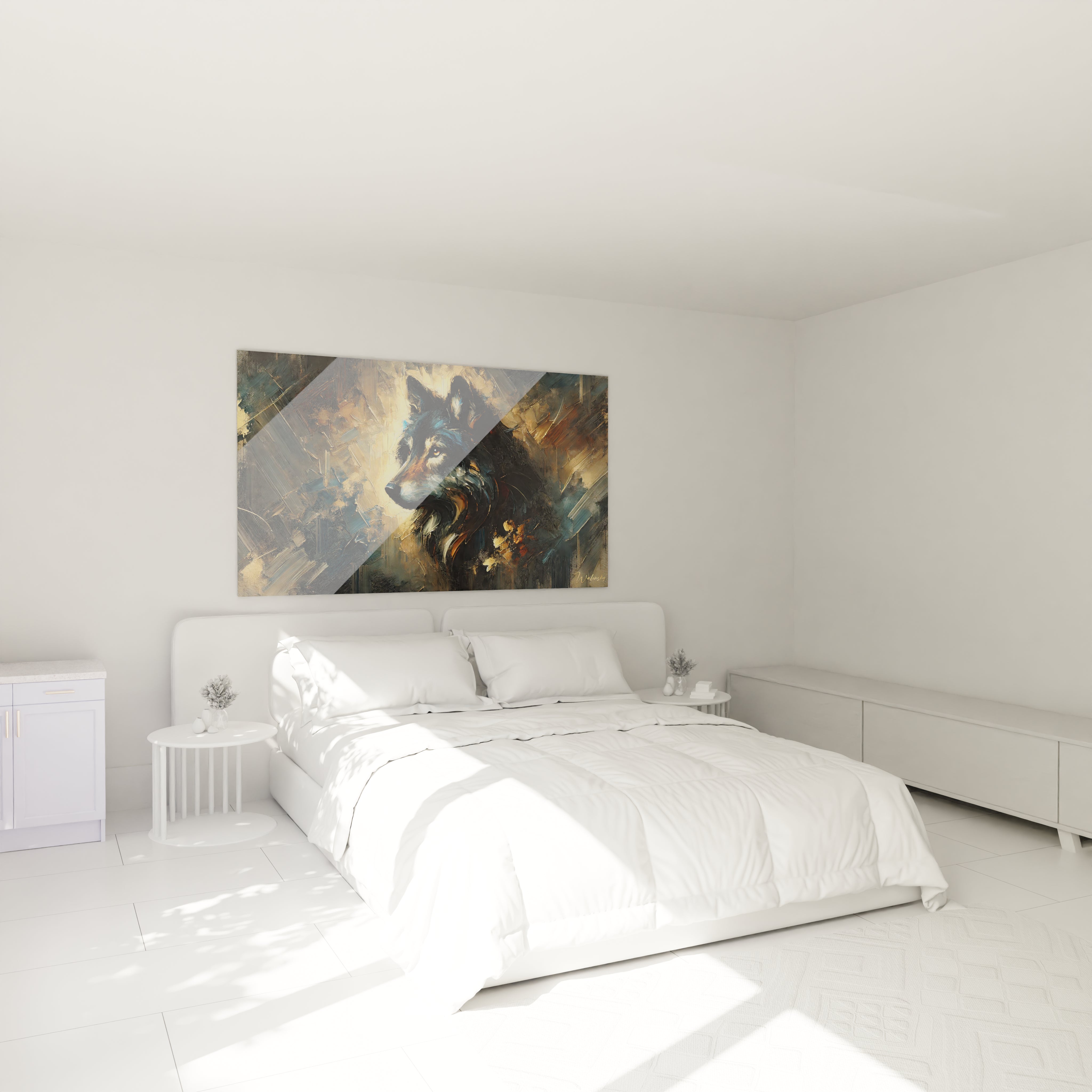 Tableau loup accroché au mur au-dessus du lit dans une chambre. Crée une ambiance mystique et captivante avec des couleurs sombres et des touches dorées. Parfait pour une décoration élégante.