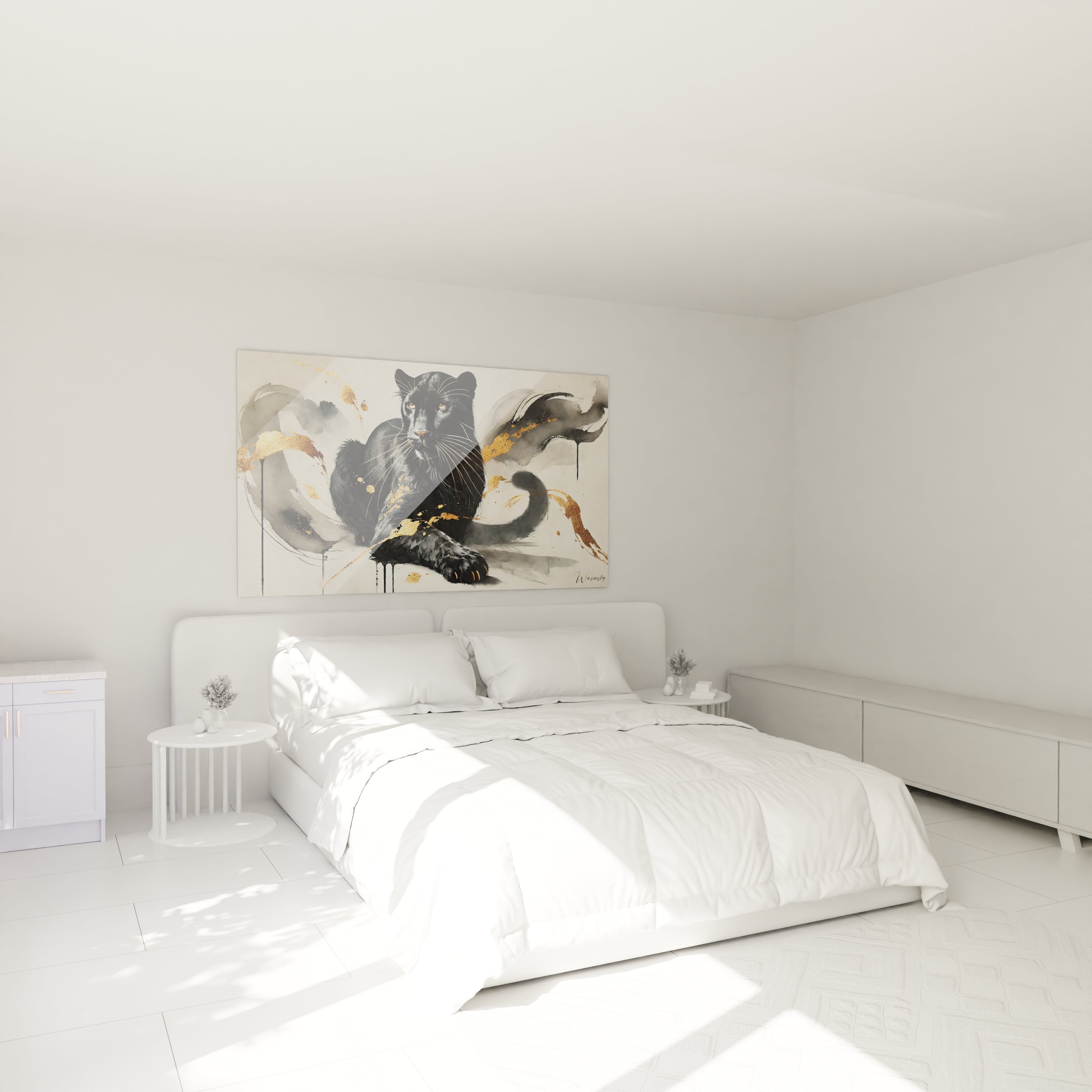 Un tableau panthere noire accroche au mur au-dessus du lit ajoute une atmosphere de serenite et de force a la chambre. Les touches dorees apportent une elegance raffinee au decor moderne

