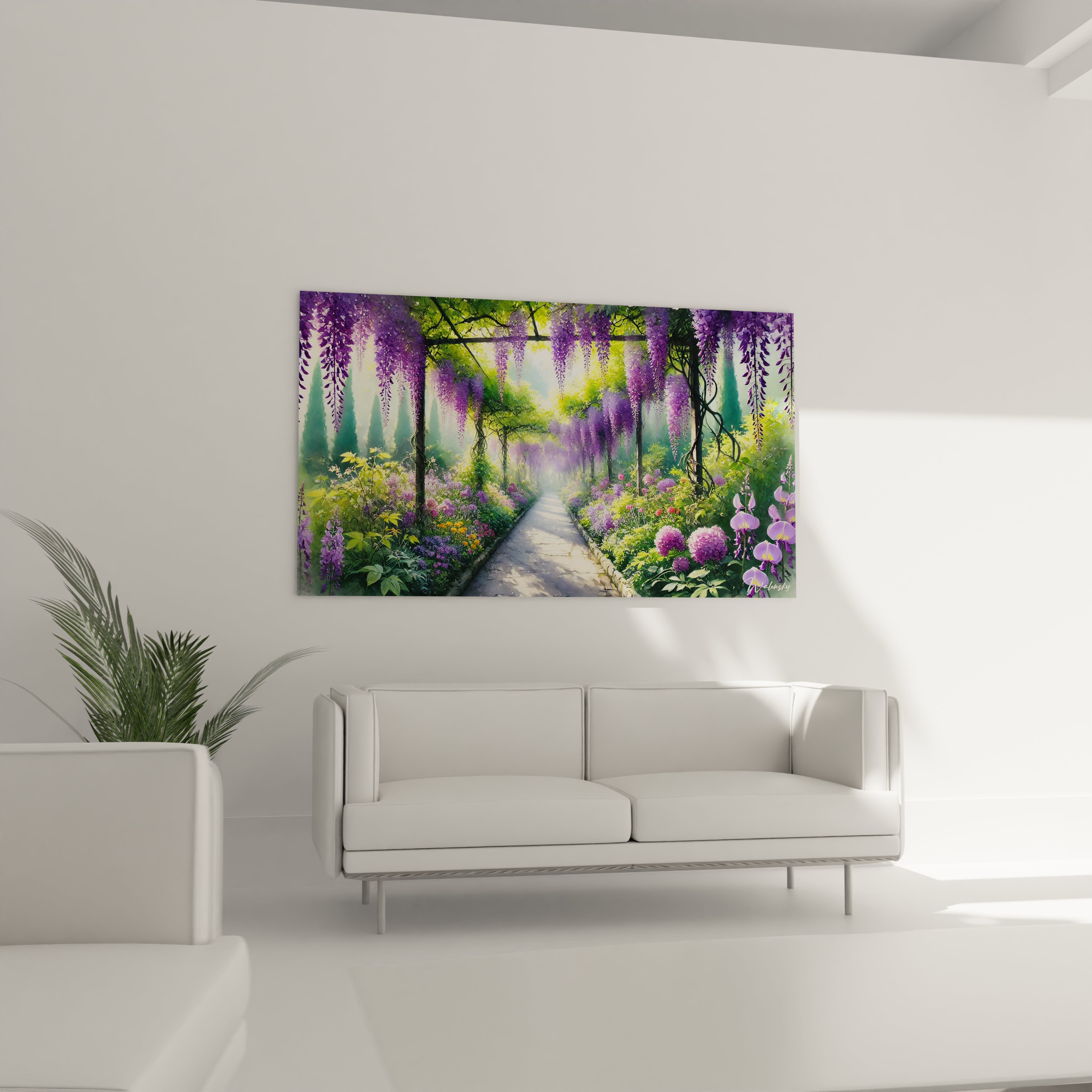 Dans un salon au-dessus du canapé, ce tableau Printemps invite à la détente avec ses couleurs douces et ses glycines en cascade. Un choix parfait pour une touche de calme et de verdure.

