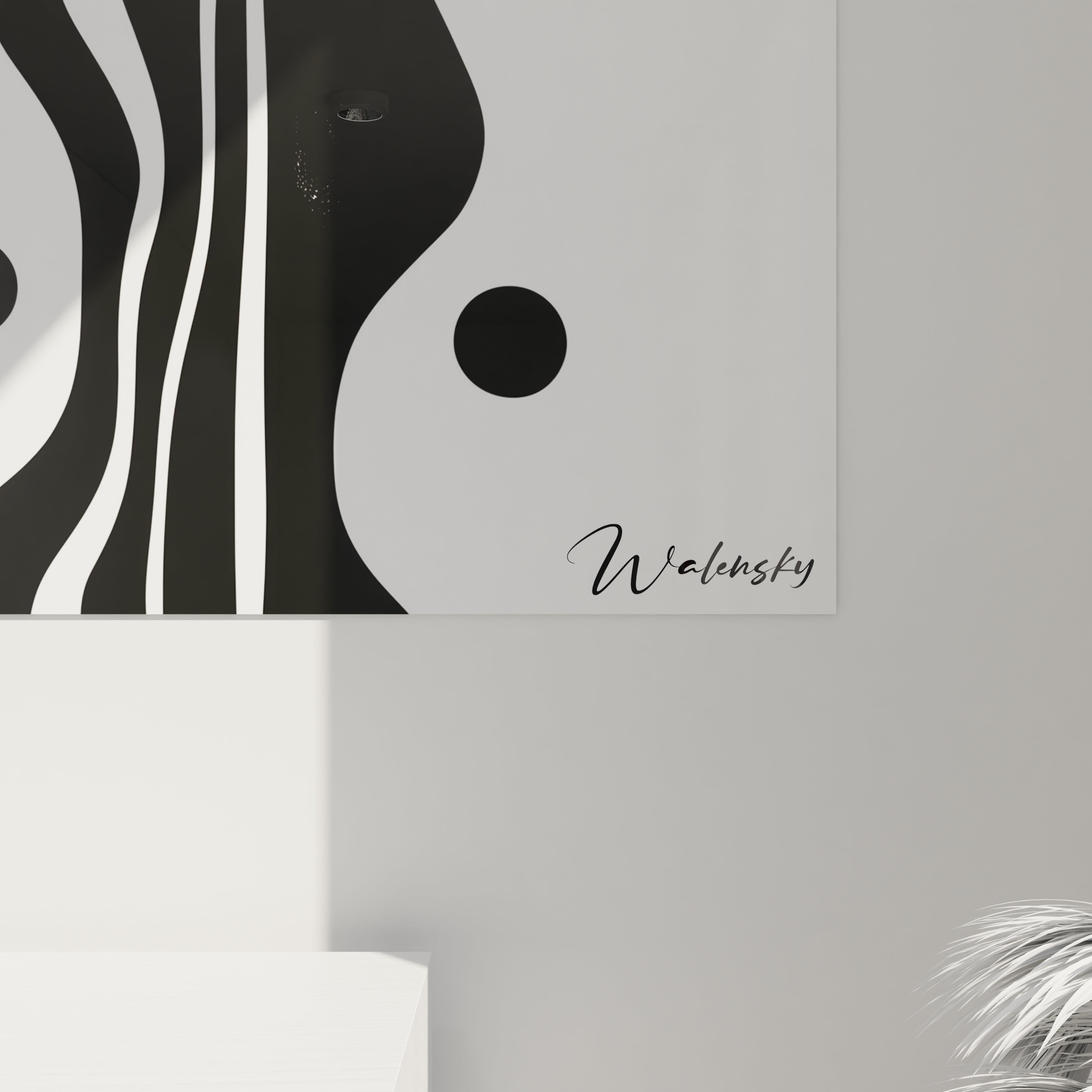 Un tableau rayures contrastées illustrant des formes organiques abstraites en noir et blanc. Les lignes fluides créent une tension visuelle dynamique avec leurs mouvements sinueux, tandis que la texture uniforme accentue la pureté du contraste chromatique.
