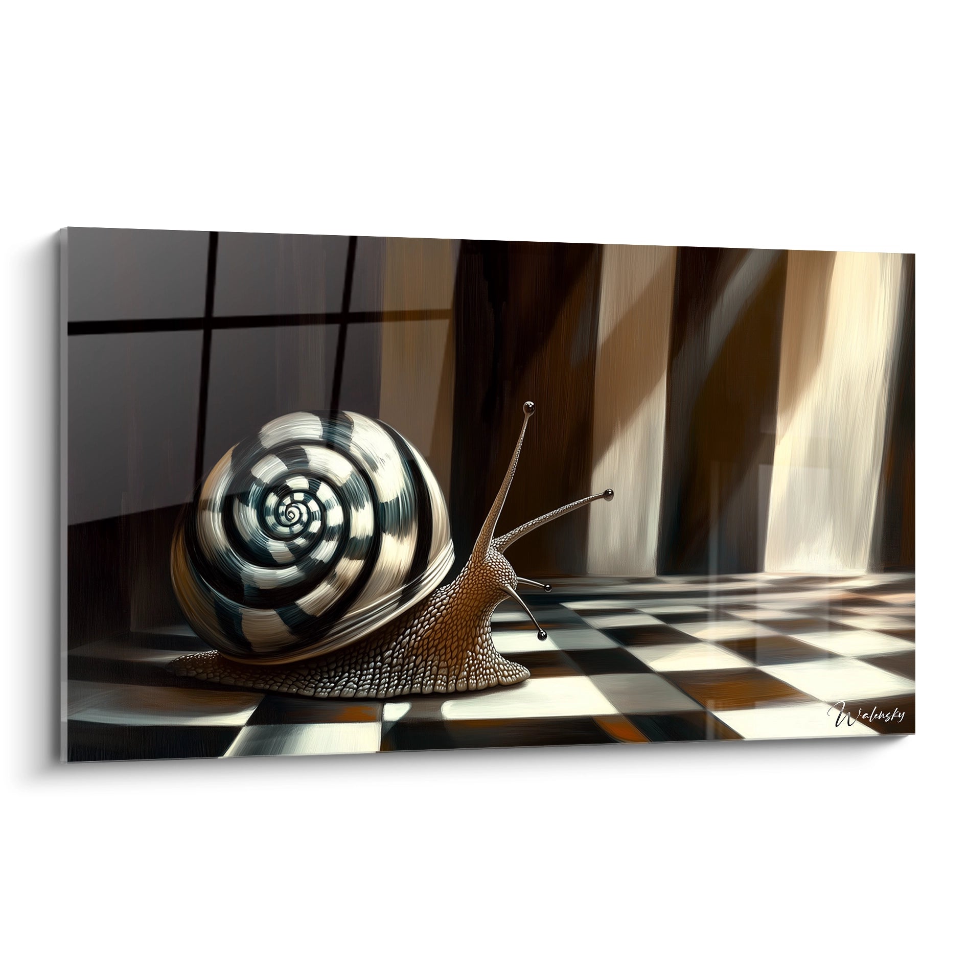 Un tableau surréalisme abstrait représentant un escargot détaillé avec une coquille en spirale noire et blanche, posé sur un sol damier beige et noir éclairé par des rayons de lumière.

