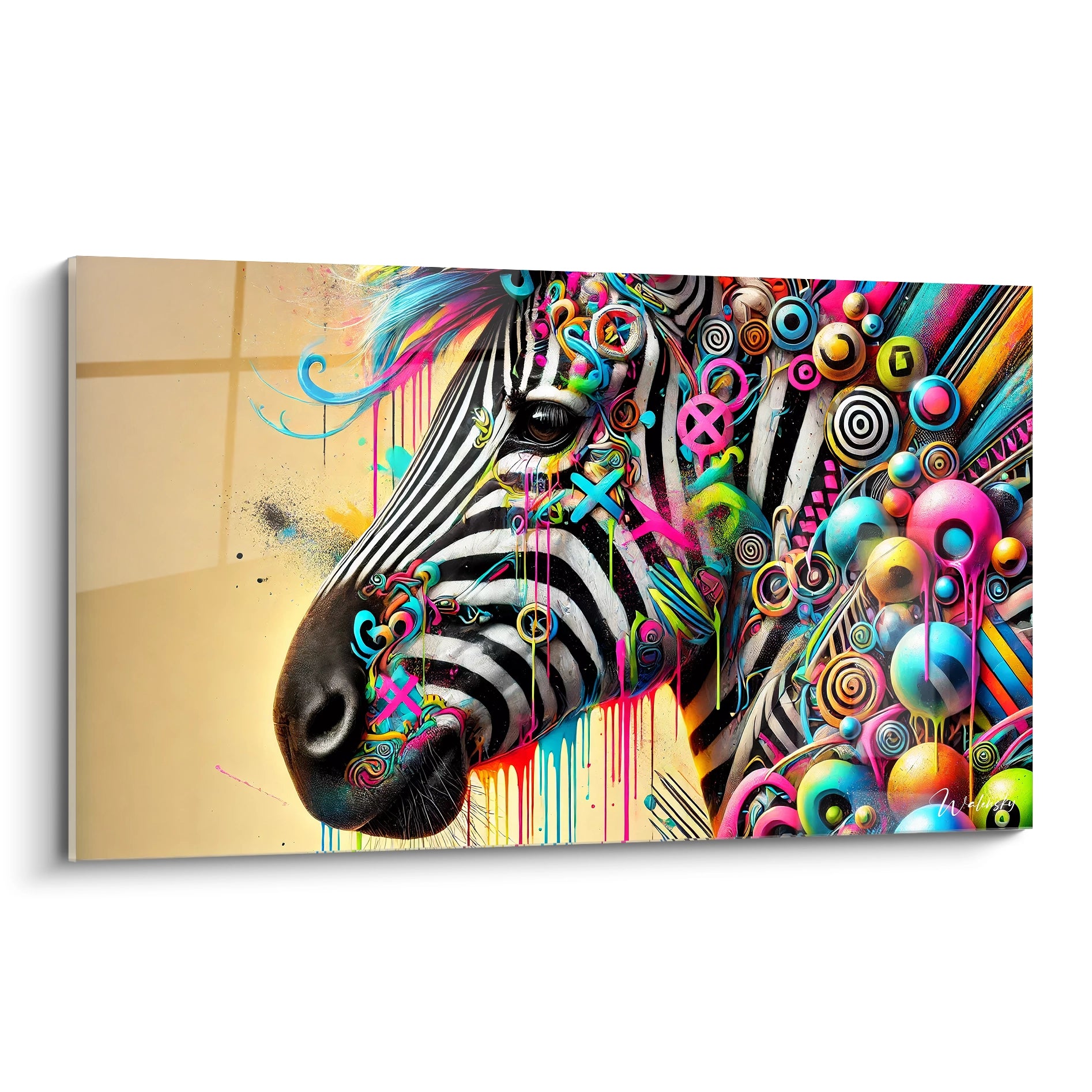 Ce tableau zebre moderne aux couleurs vives est presente avec une vue de biais. Les motifs abstraits et geometriques apportent une touche artistique originale, parfait pour tout espace interieur contemporain.

