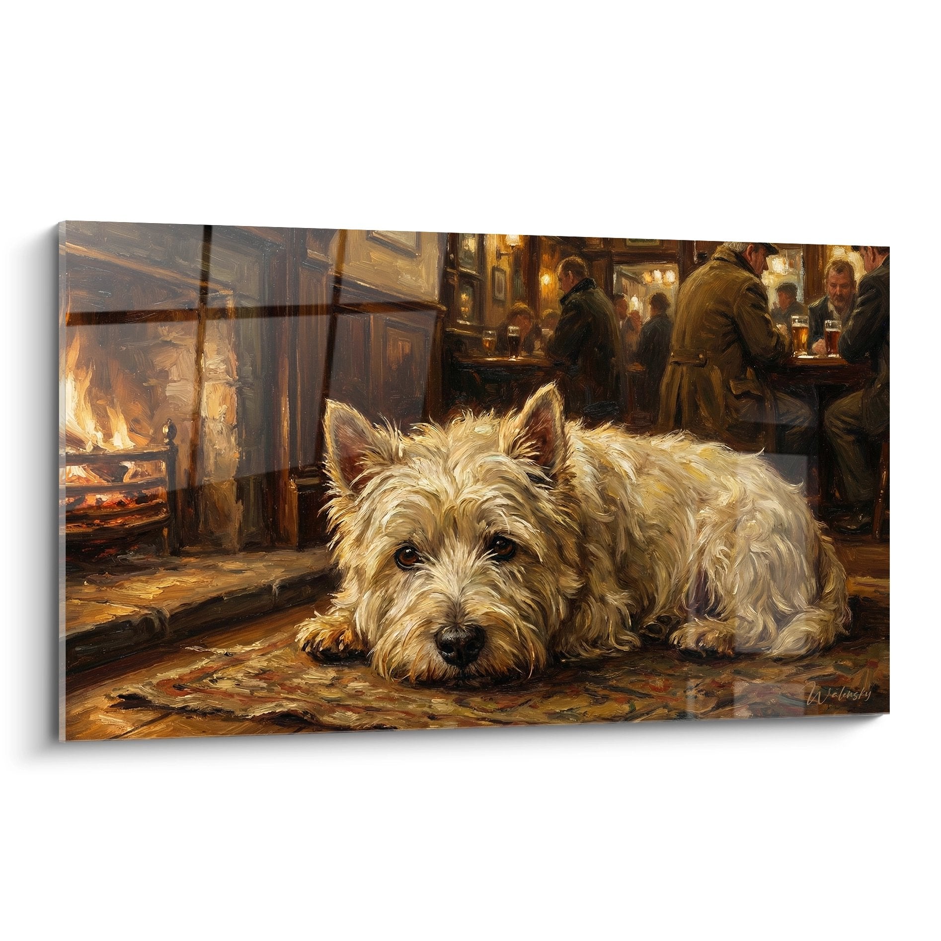 West Highland White Terrier allonge sur tapis dans auberge chaleureuse avec cheminee