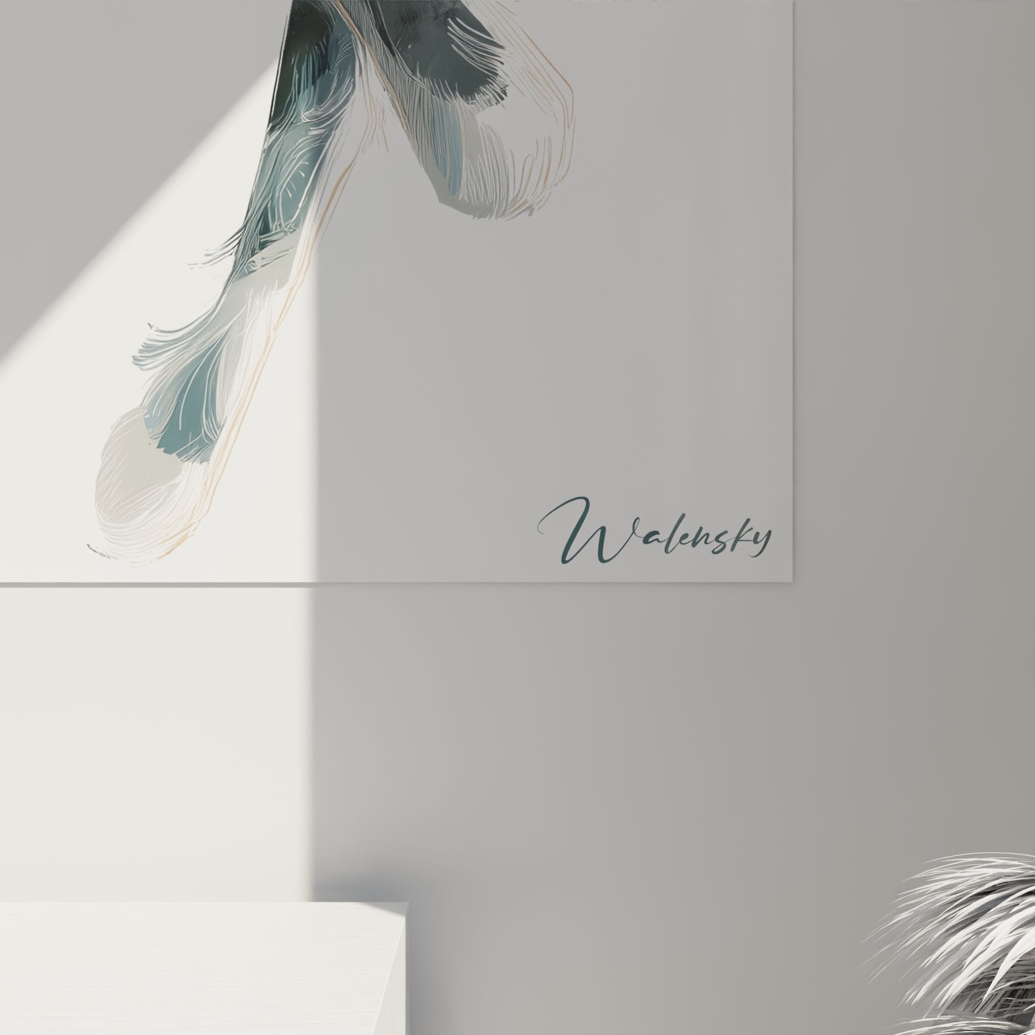 Panoramica del quadro murale gatto Maine Coon in un interno contemporaneo, effetto decorativo affascinante