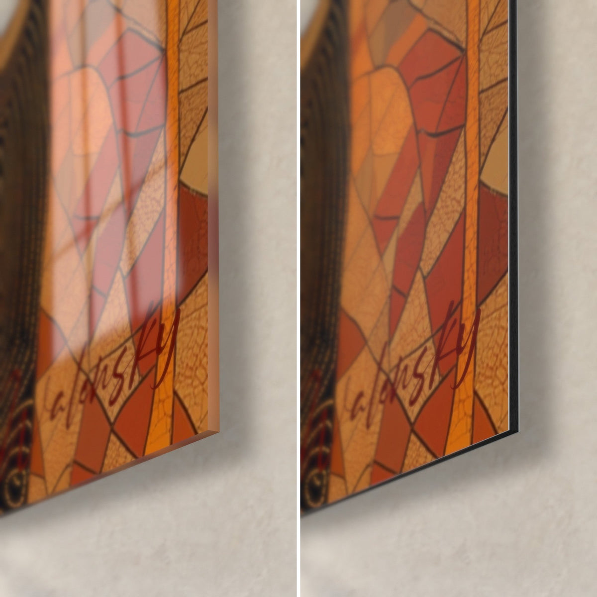 Tableau portrait de femme en motifs dorés, coin bas droit : verre acrylique brillant à gauche, Dibond mat noir à droite, tranche de 3 mm
