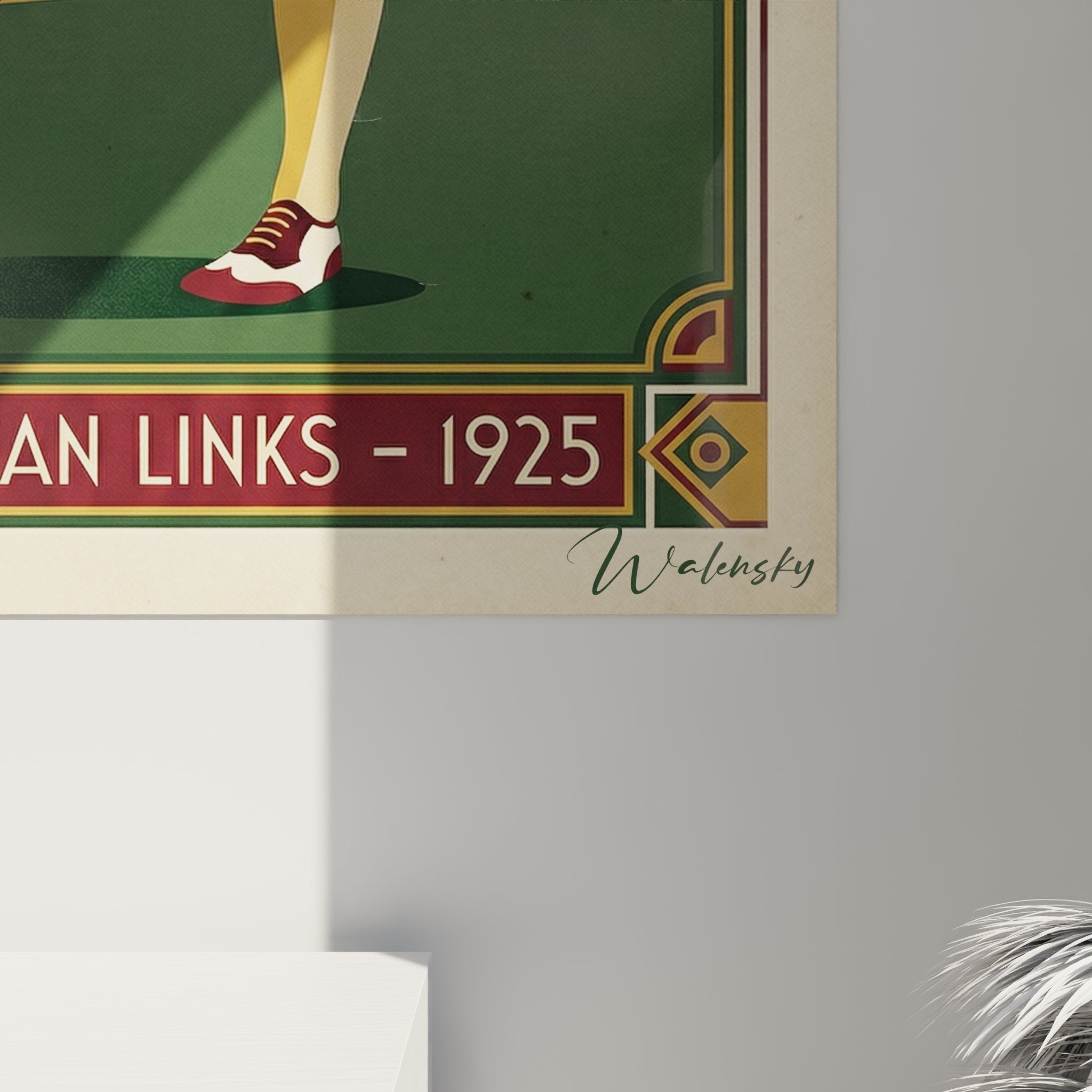 Vue d'ensemble tableau golf vintage dans intérieur moderne, décoration murale Art Déco golfeur rétro