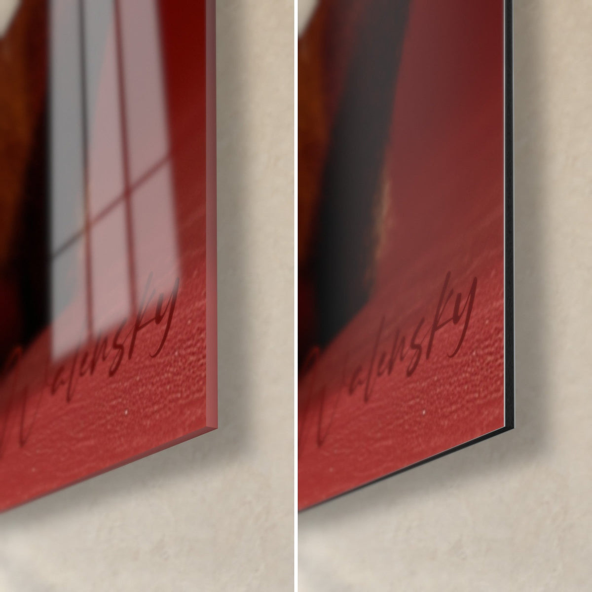 Schilderij Abessijnse kat, rechtsonder: glanzend glas met raamreflecties, mat rood Dibond en zwarte rand van 3 mm