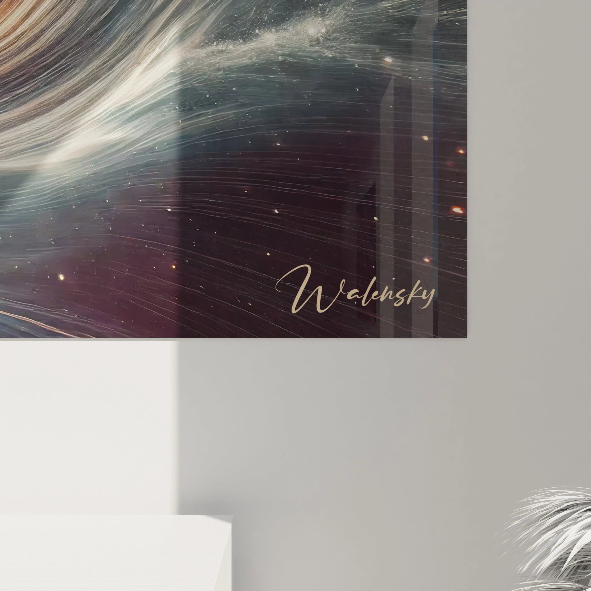 Un gros plan saisissant : ce tableau espace révèle des détails vibrants, des spirales lumineuses dorées et bleues émergeant de l’obscurité pour capturer le mouvement infini du vortex cosmique.

