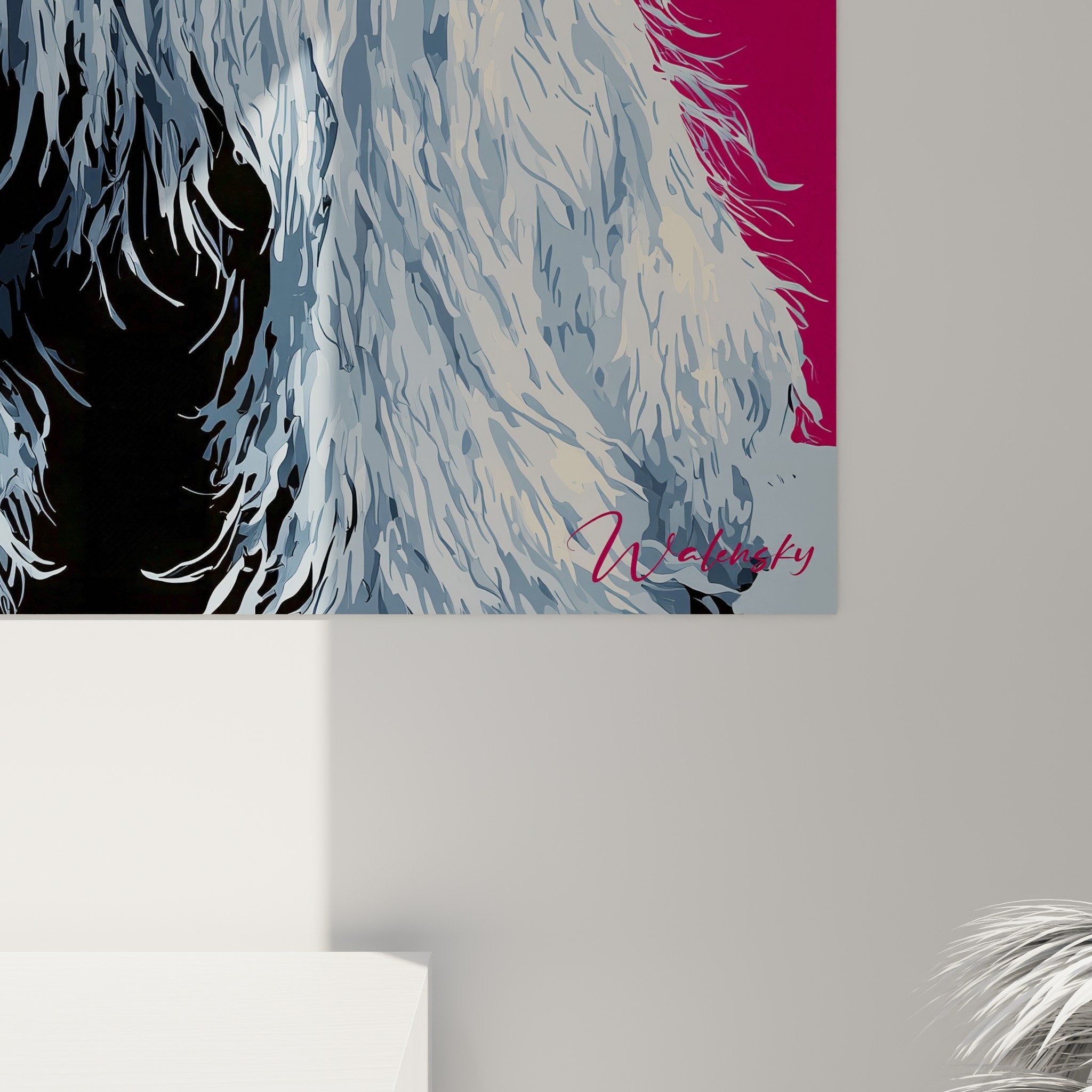 Porträtübersicht Briard im Pop-Art-Stil mit geometrischem blauem und rosa Hintergrund