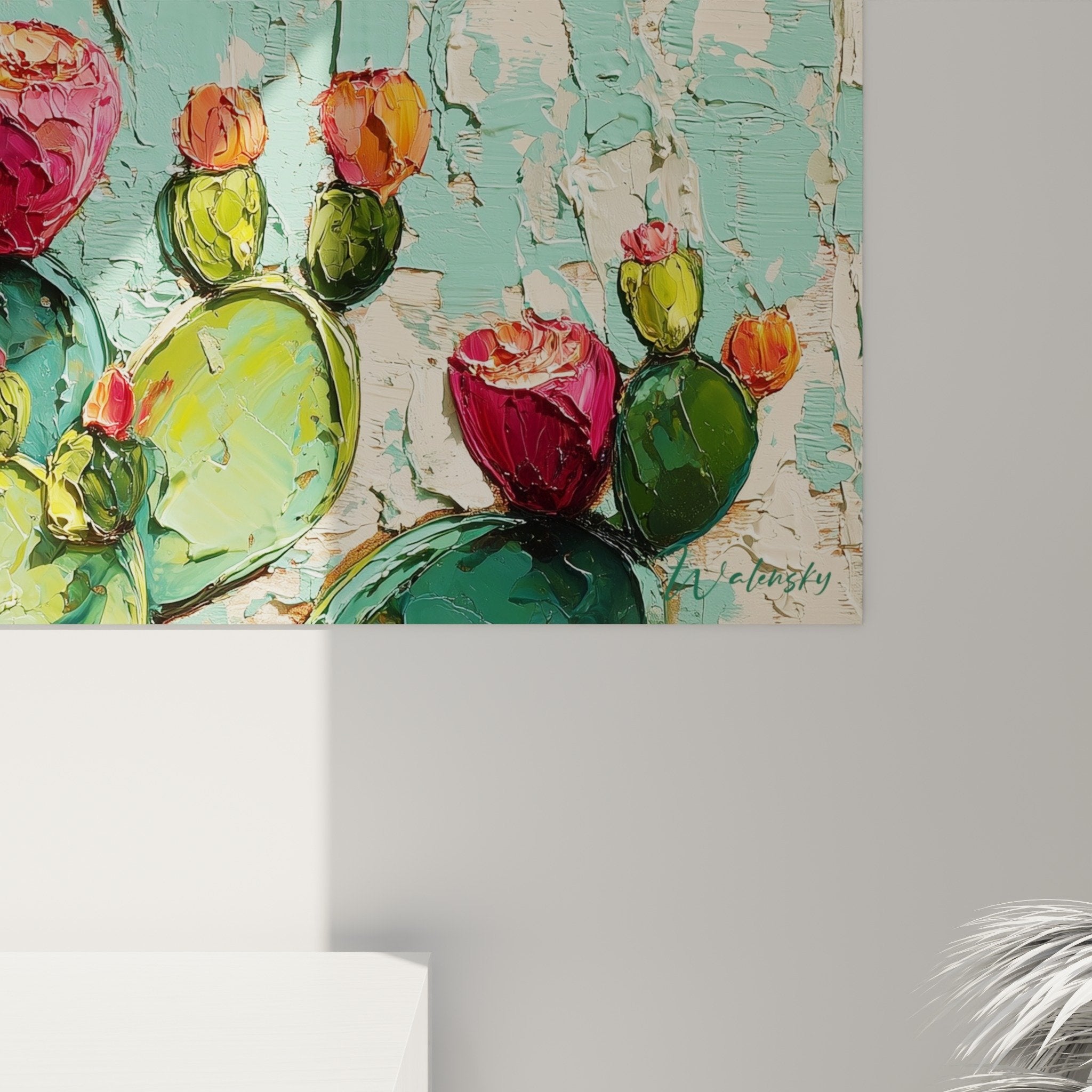 Vue ensemble tableau cactus fleurs colorées fond craquelé turquoise décoration murale florale
