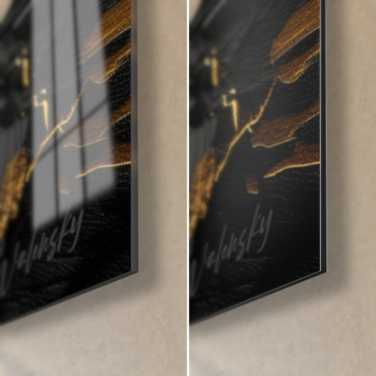 Gemälde mit abstrakter Komposition in Schwarz und Gold, unten rechts: glänzendes Glas, das das Fenster spiegelt, mattes Dibond, feine Kante