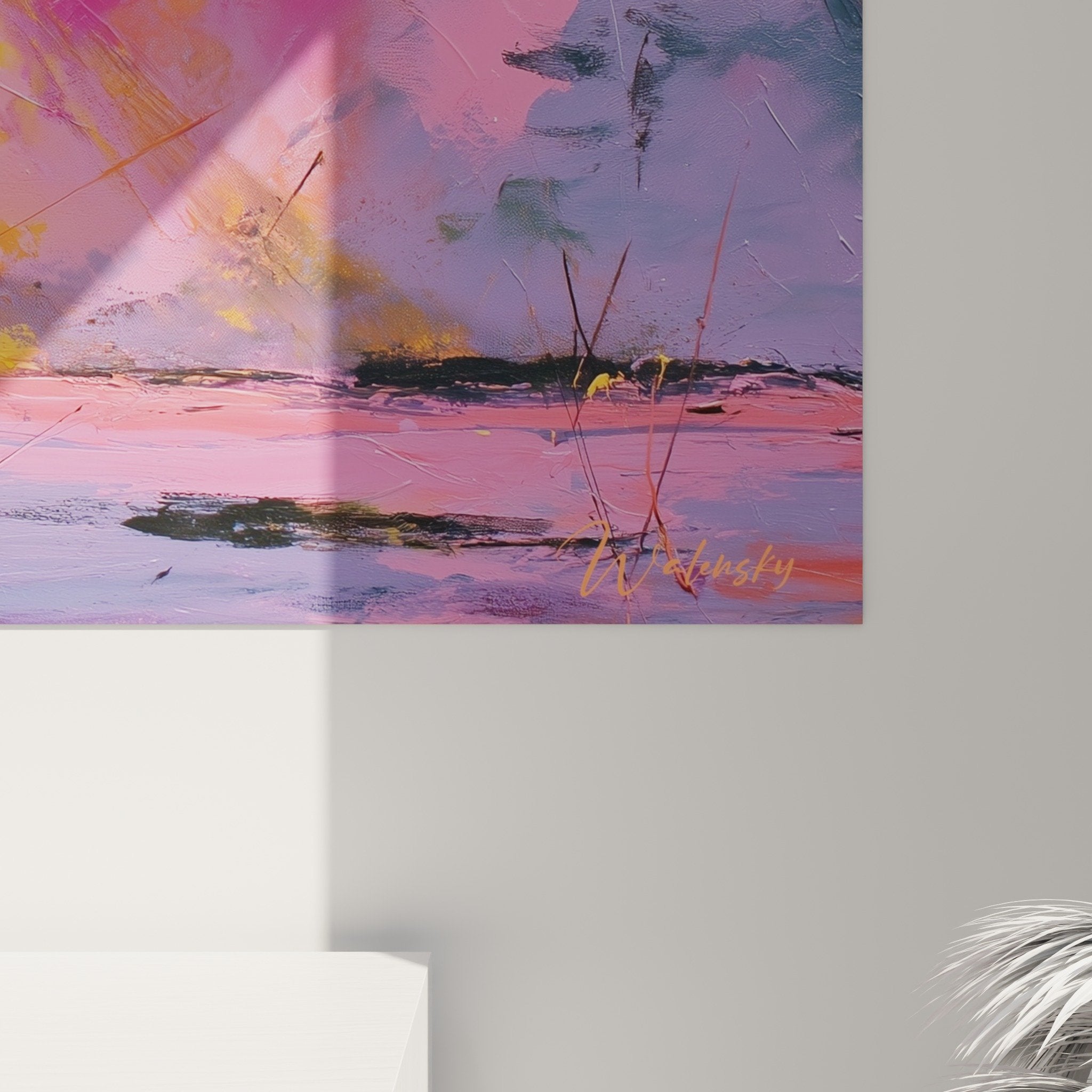 Vue d'ensemble tableau abstrait coucher soleil rose magenta orange herbes noires eau violette feng shui terre