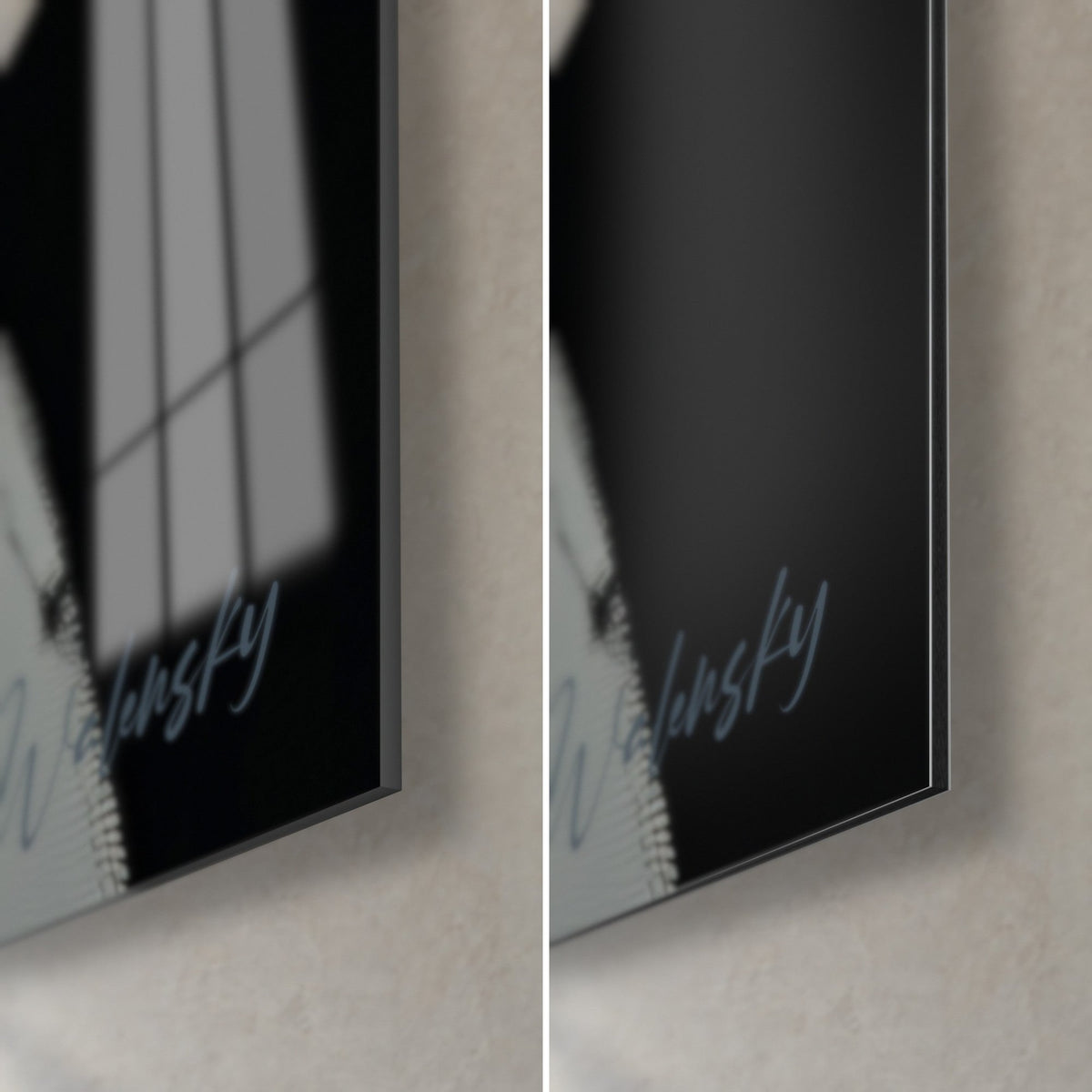 Tableau trait noir laqué et empâtement blanc, coin bas droit, reflets du verre brillant à gauche, Dibond mat à droite