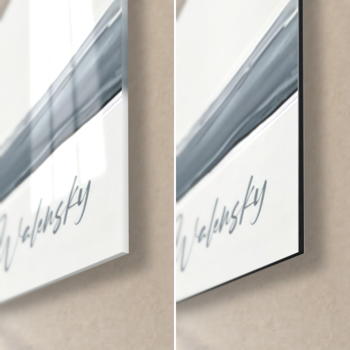 Schilderij van een roodbruine en witte hond op grijze balk, rechtsonder: Walensky-signatuur, glanzend glas links, mat Dibond rechts