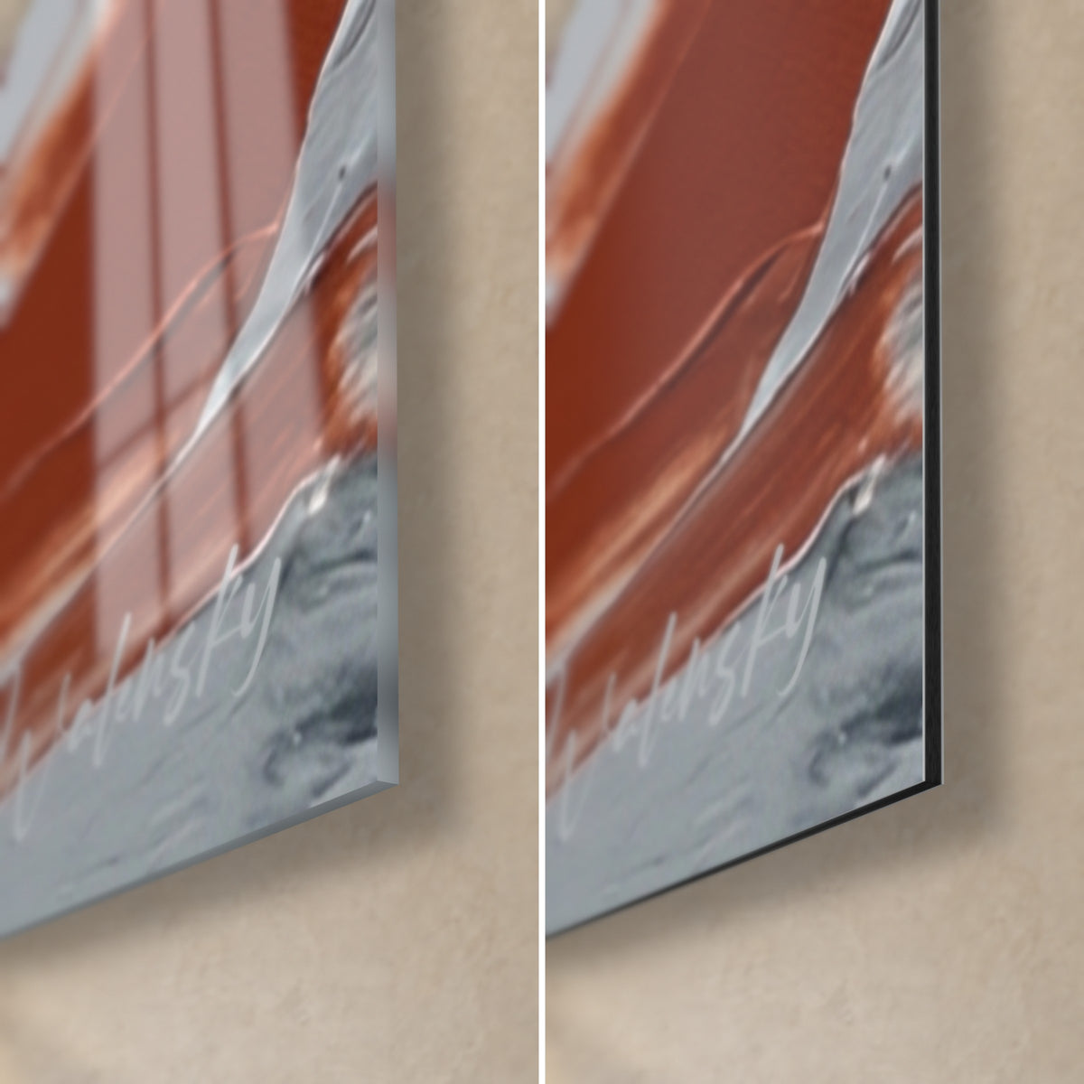 Tableau basenji en pleine course, coin bas droit : verre brillant à reflets, alu Dibond mat noir, rouille et gris sur la tranche
