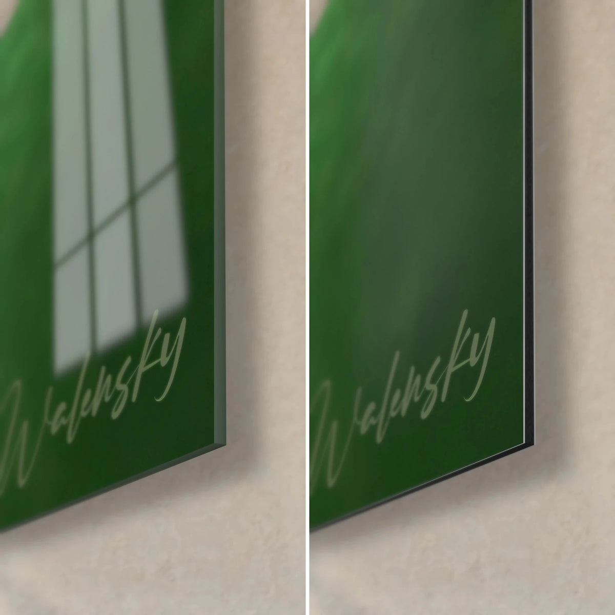 Schilderij geen keu maar gele bal 9 en bruin leer, rechtsonder de hoek: glanzend glas met reflecties, mat groen Dibond, rand van 3 mm