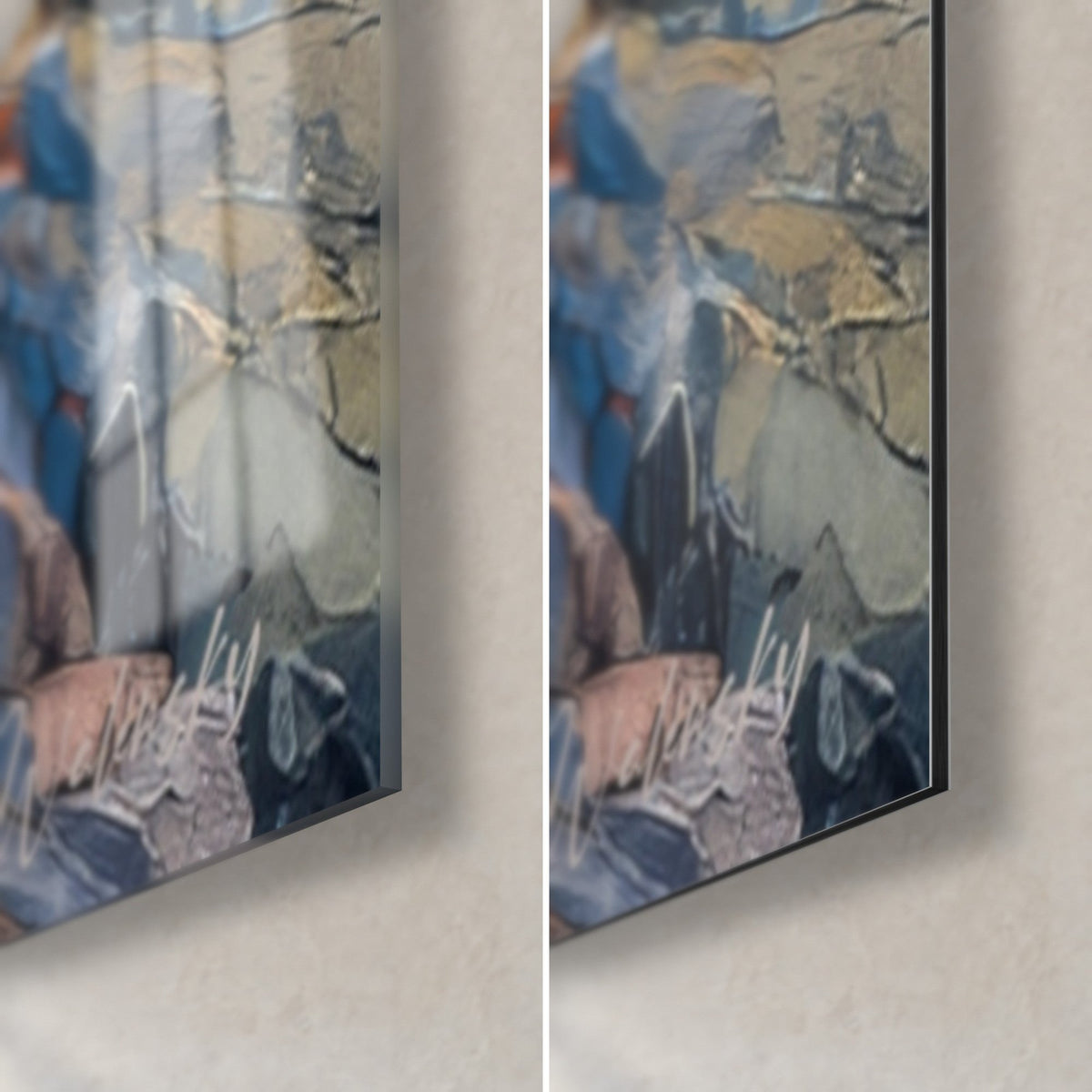 Tableau pitons rocheux en touches épaisses ocre et bleu ardoise, coin bas droit, verre acrylique brillant et alu Dibond mat