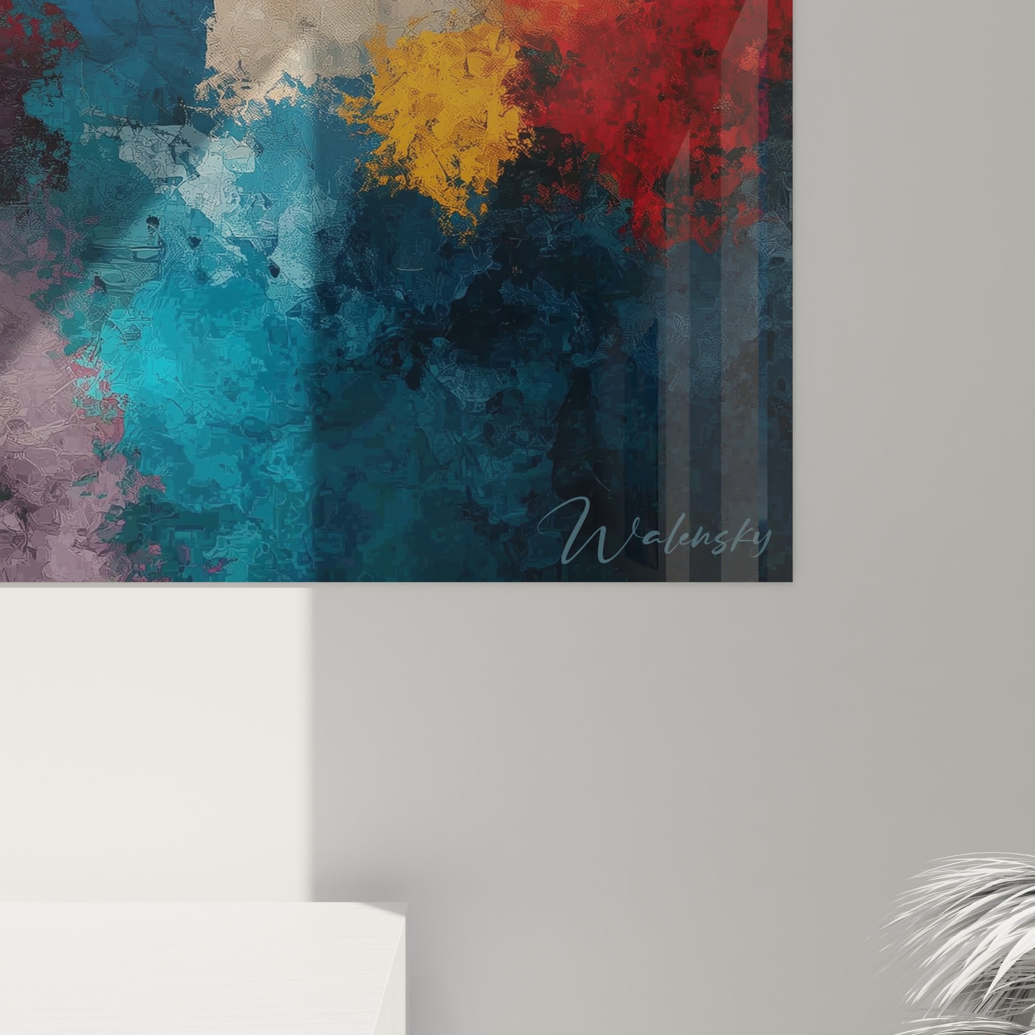 Vue ensemble tableau mural cascade colorée dans décoration intérieure moderne