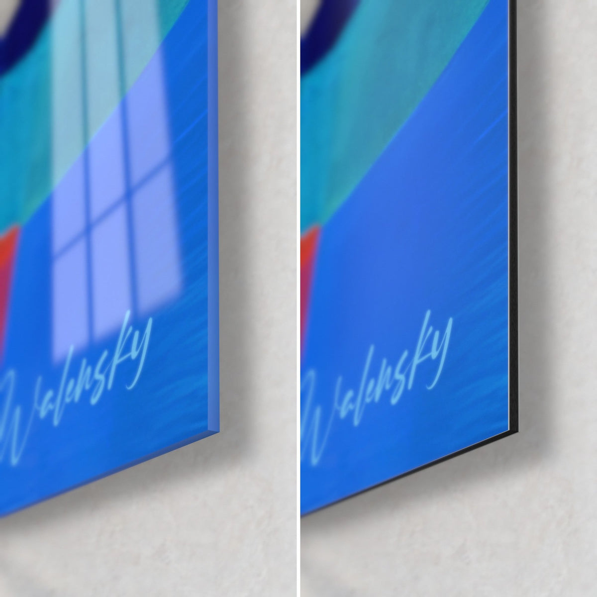 Wall art with royal blue and turquoise circles, bottom-right corner in glossy glass reflecting a window and matte Dibond, 3 mm thick