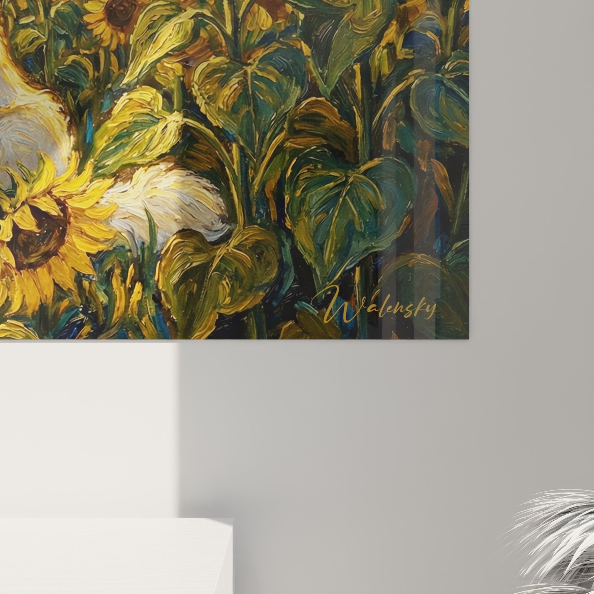 Vue d'ensemble œuvre d'art murale représentant golden retriever dans prairie fleurie ciel spiralé