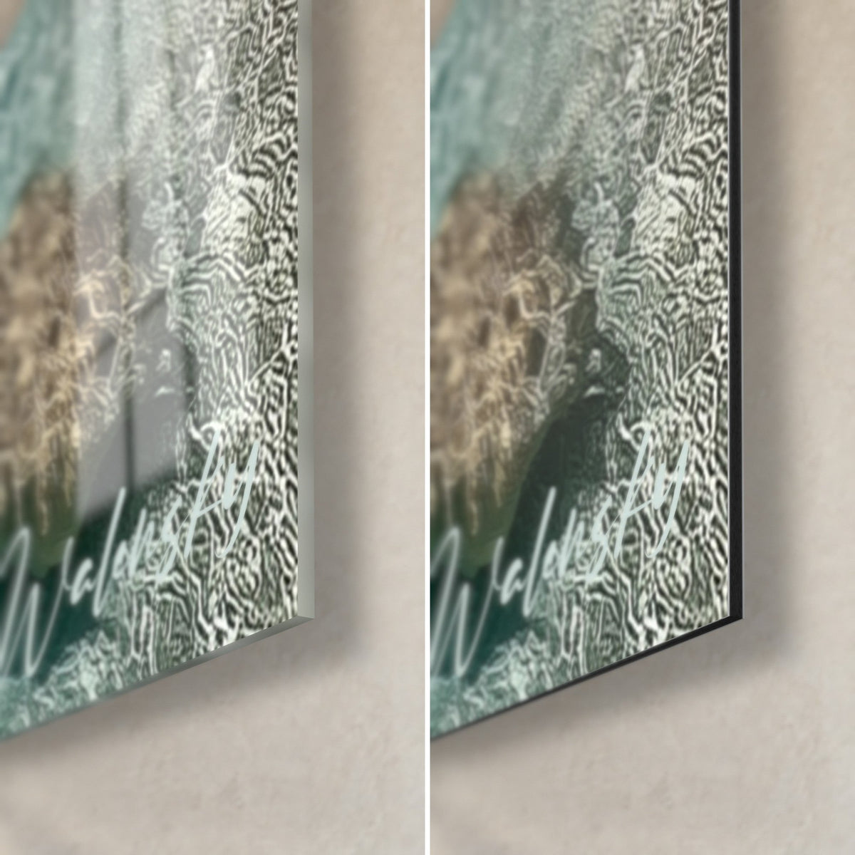 Wall art of a turquoise cove with sandy cliffs, bottom right corner: glossy acrylic glass on the left, matte black Dibond aluminium on the right, 3 mm edge