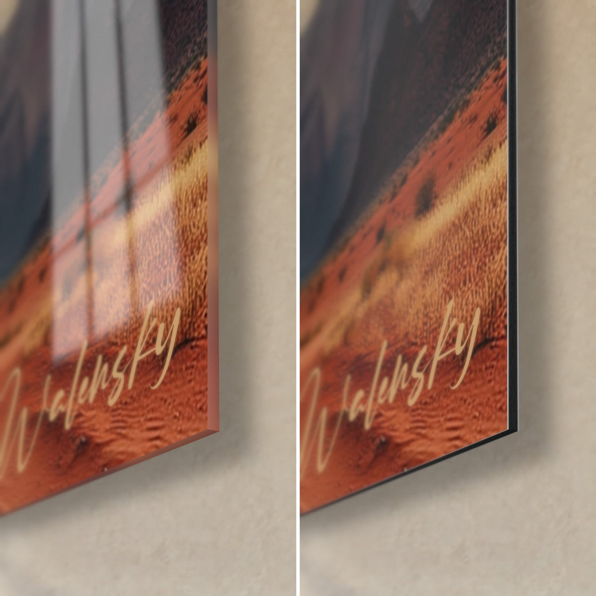 Schilderij van een massieve rode rotsformatie en oranje zand, rechter onderhoek, glanzend glas met reflecties, matte Dibond-aluminium, 3 mm rand