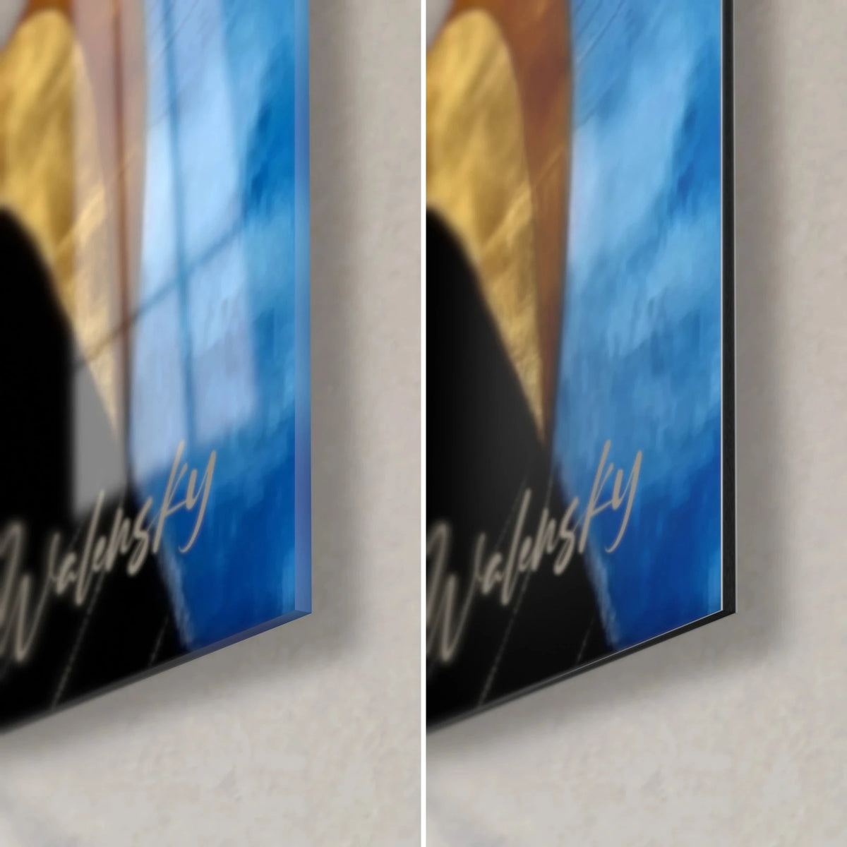 Wall art saurian with royal blue and gold scales, shiny glass corner bottom left, matte black Dibond on the right, 3 mm edge