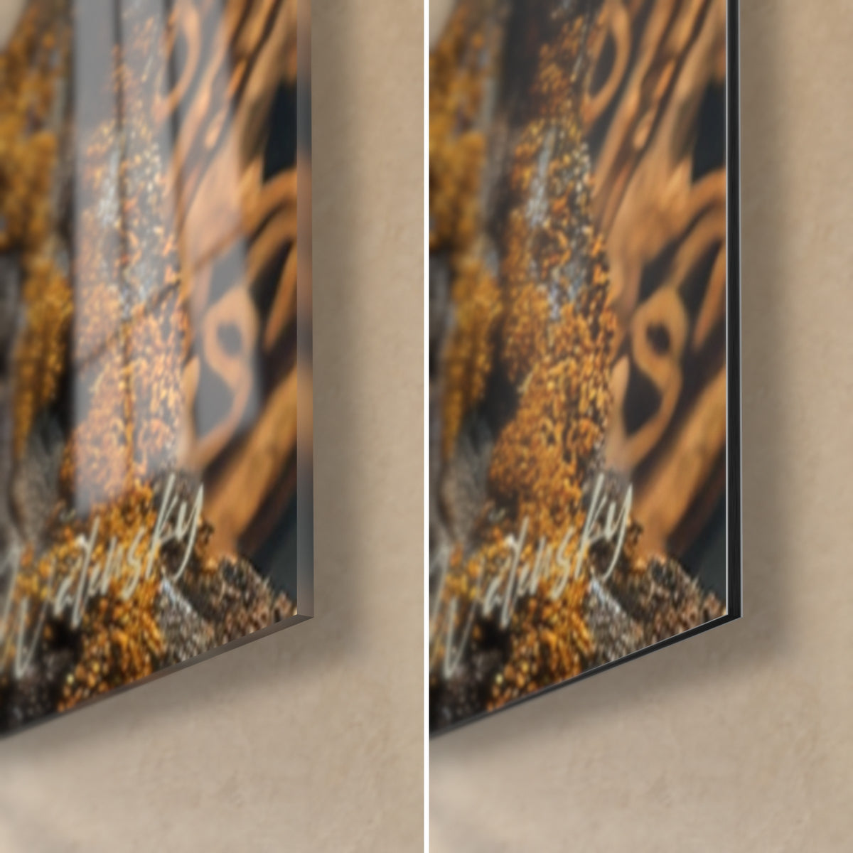 Wall art small squirrel with fawn-red fur, bottom right corner: glossy acrylic glass on the left, matt Dibond aluminium on the right, 3 mm edge
