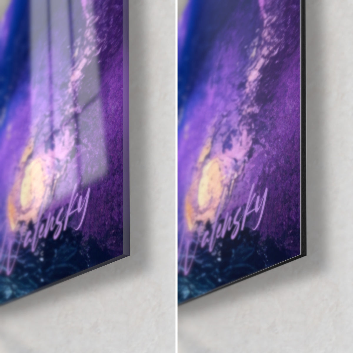 Tableau signature Walensky violette sur nébuleuse mauve et bleue, coin bas droit en verre brillant et alu Dibond mat, tranche de 3 mm