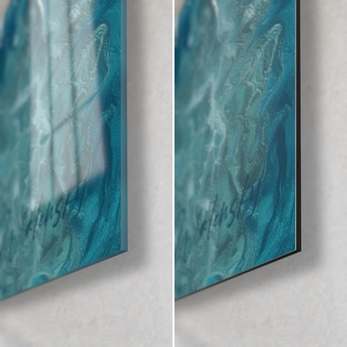 Gemälde abstrakte türkisfarbene und weiße Brandungswellen, unten rechts im Bild: links glänzendes Glas, matt Dibond-Aluminium, 3 mm Dicke
