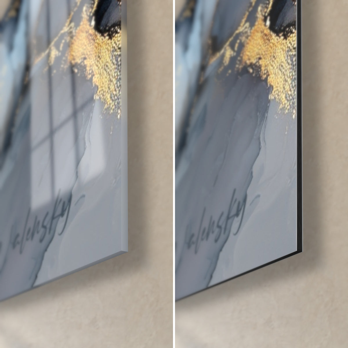 Quadro di agata blu-grigio con glitter dorato, angolo in basso a destra: vetro lucido a sinistra, Dibond nero opaco a destra, bordo da 3 mm