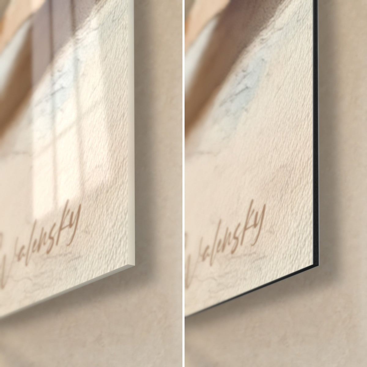 Tableau molosse en aquarelle, signature Walensky ocre en bas à droite, verre brillant et reflets à gauche, Dibond beige mat à droite