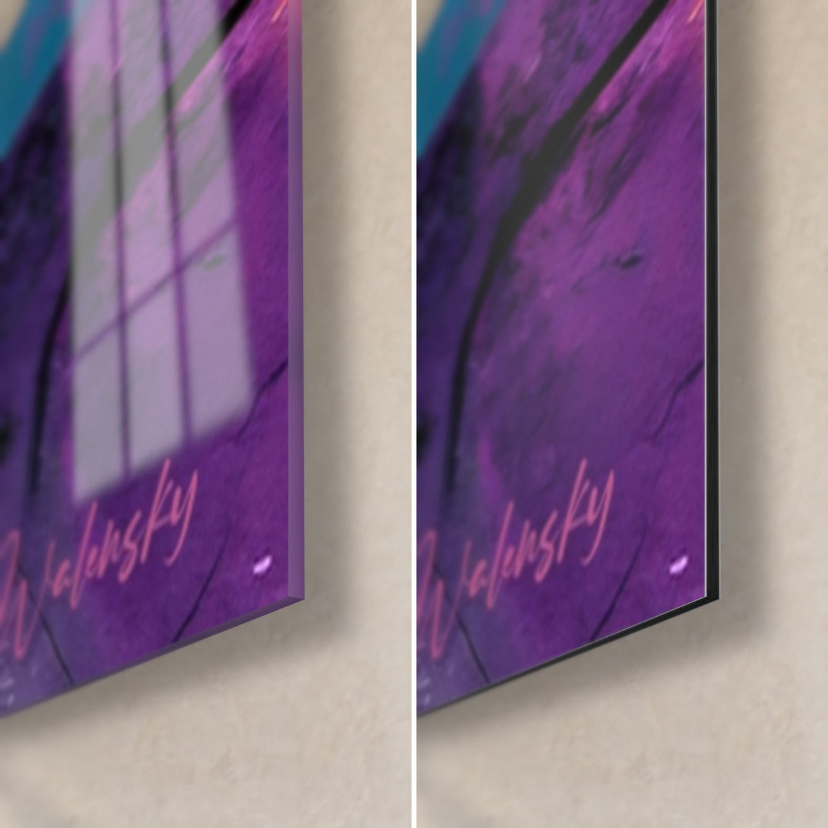 Quadro con pianeta arancione e rettangoli viola, angolo in basso a destra: vetro lucido che riflette la finestra, Dibond opaco, spessore 3 mm