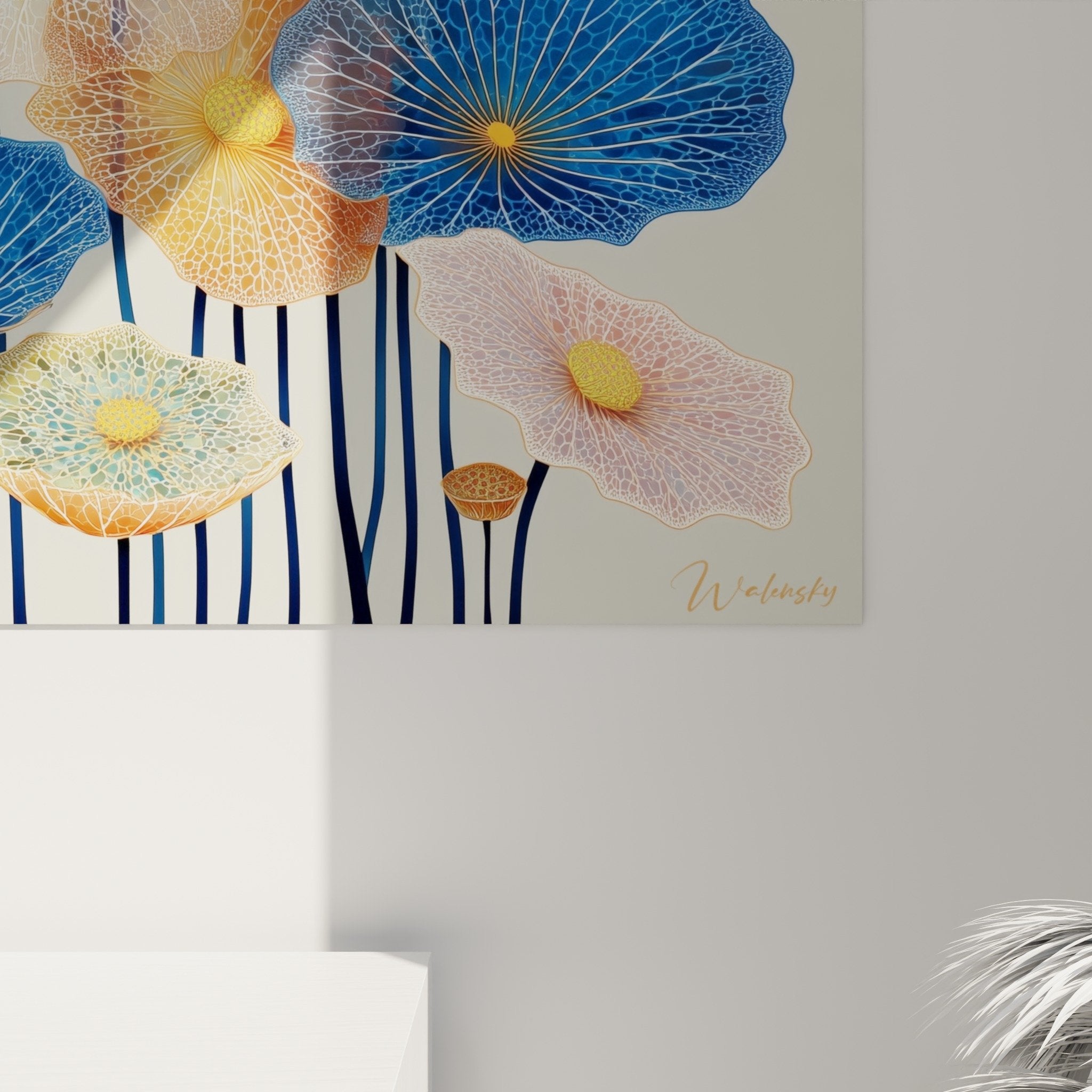 Vue d'ensemble du tableau nénuphars multicolores dans salon contemporain aux murs clairs et déco épurée